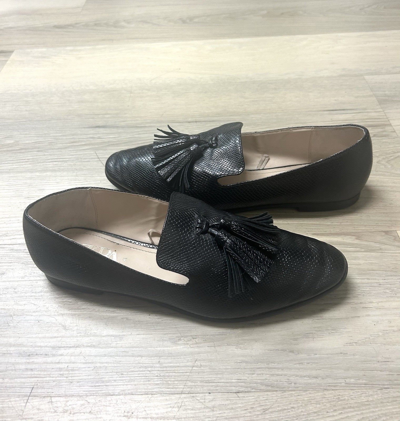Zara Tassel Loafers Women Sz 10 EU 41 Black Pebbled Slip On Workwear Minimalist