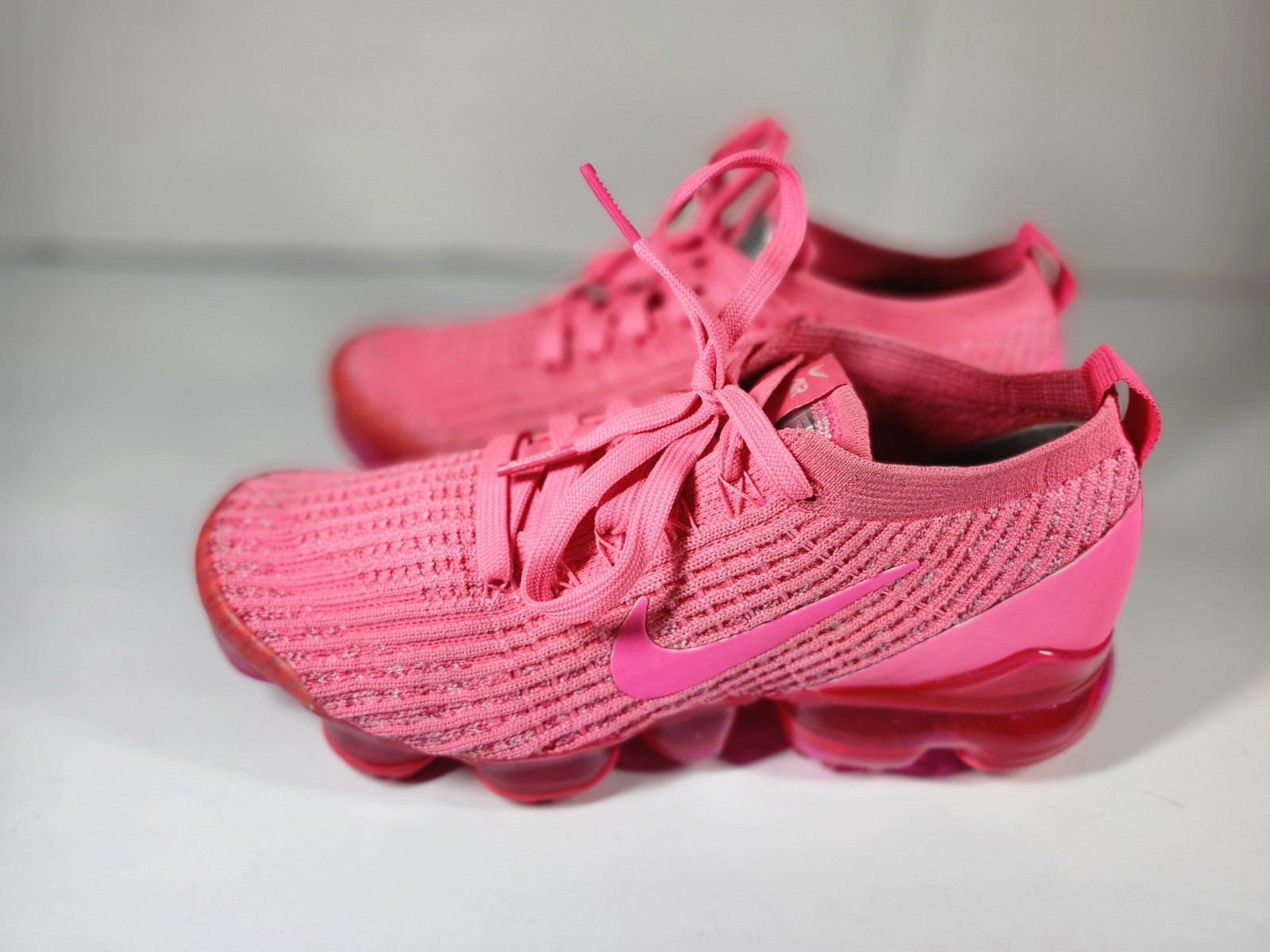 Nike Air VaporMax Flyknit 3 Women’s Pink Low Top Running Shoes CT1274-600