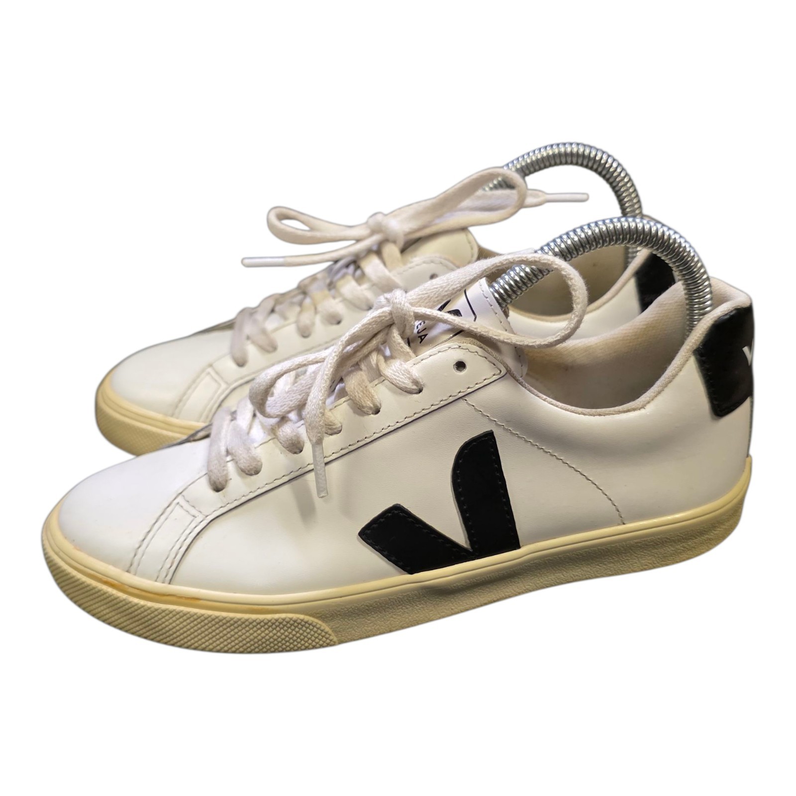 Veja Esplar Women’s Size 6 White Black Leather Sneakers Made in Brazil EUR 37