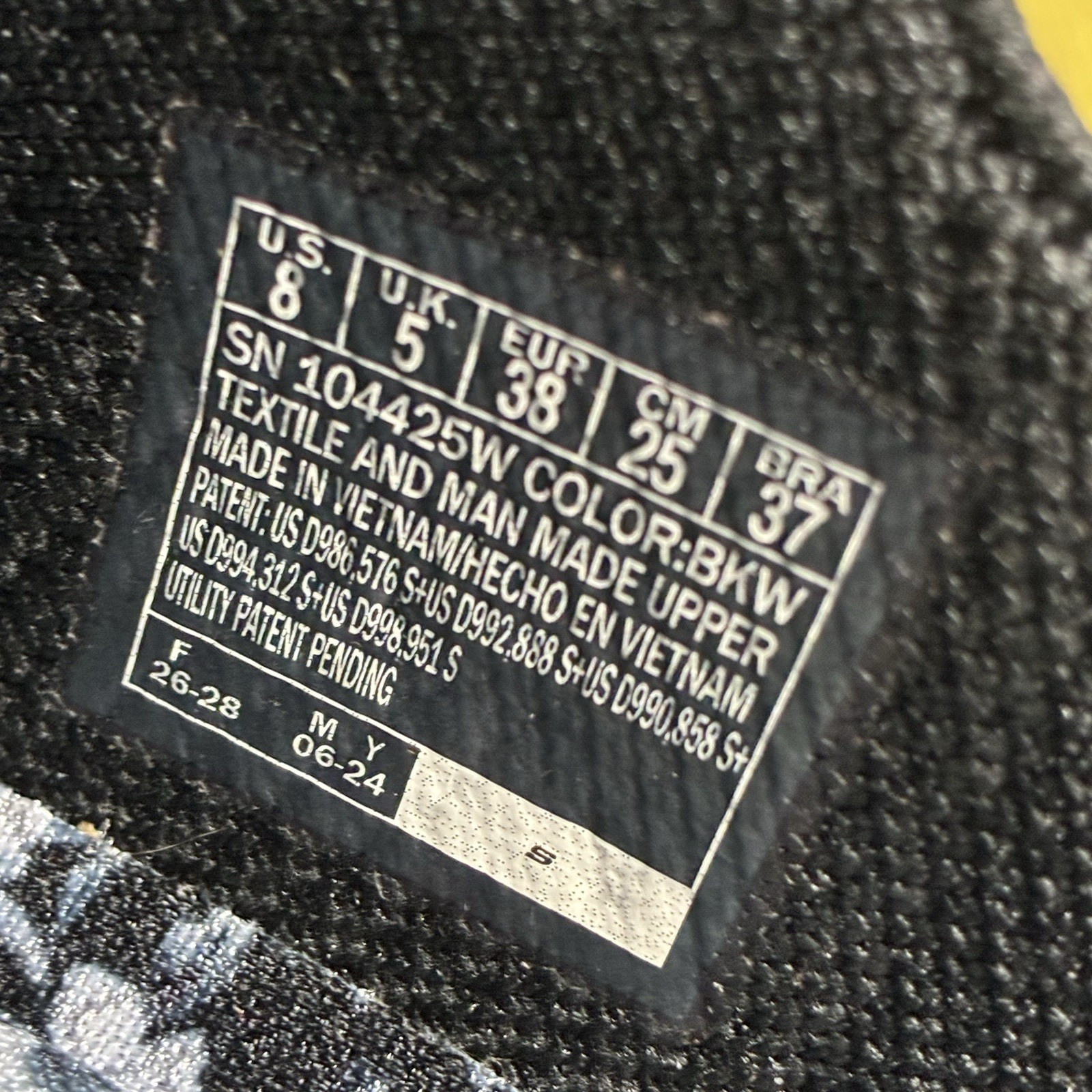 Skechers Hands Free Slip Ins Virtue Sleek Womens 8 Wide Black Fits Like 8.5W NWT
