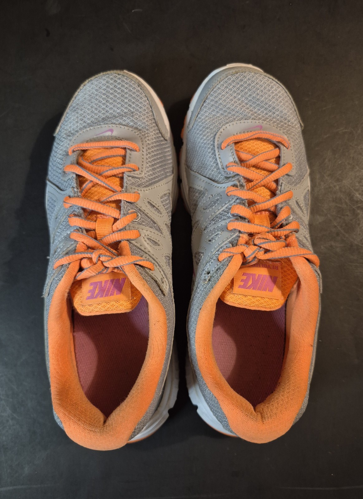 Nike Revolution 2 Gray/Orange Running Walking Athletics Shoes – Size 7