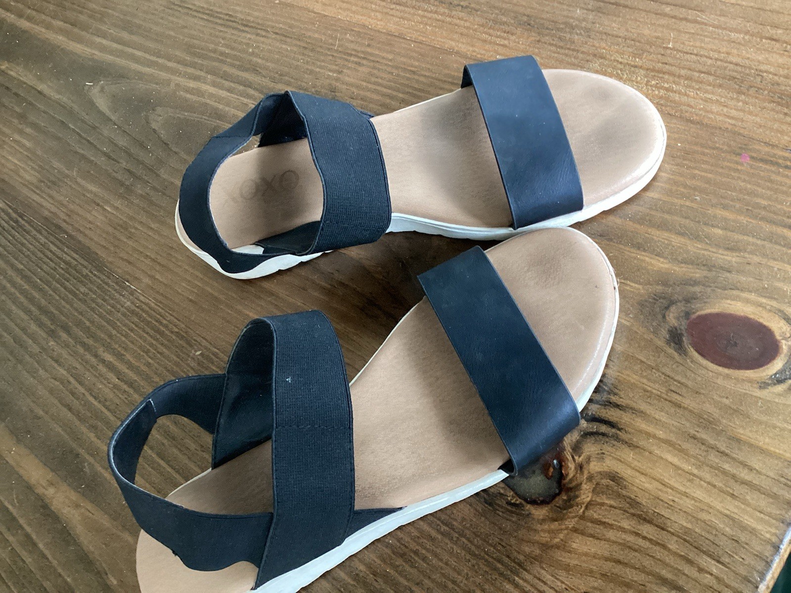Kensie Everlee XOXO Sandals are designed for comfort with a sporty aesthetic 8m
