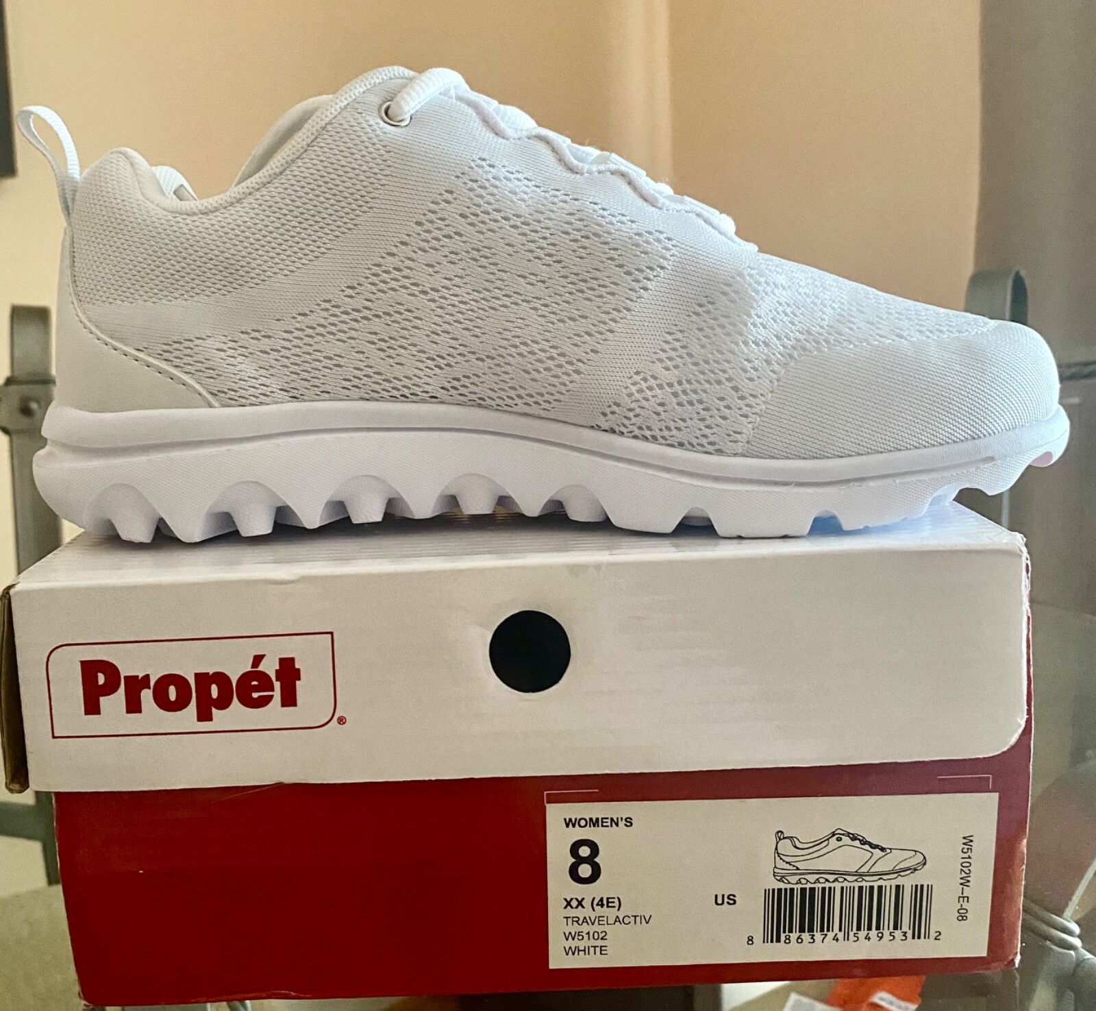 women’s sneaker Propet Travel Activ size 8 xx (4E) W5102