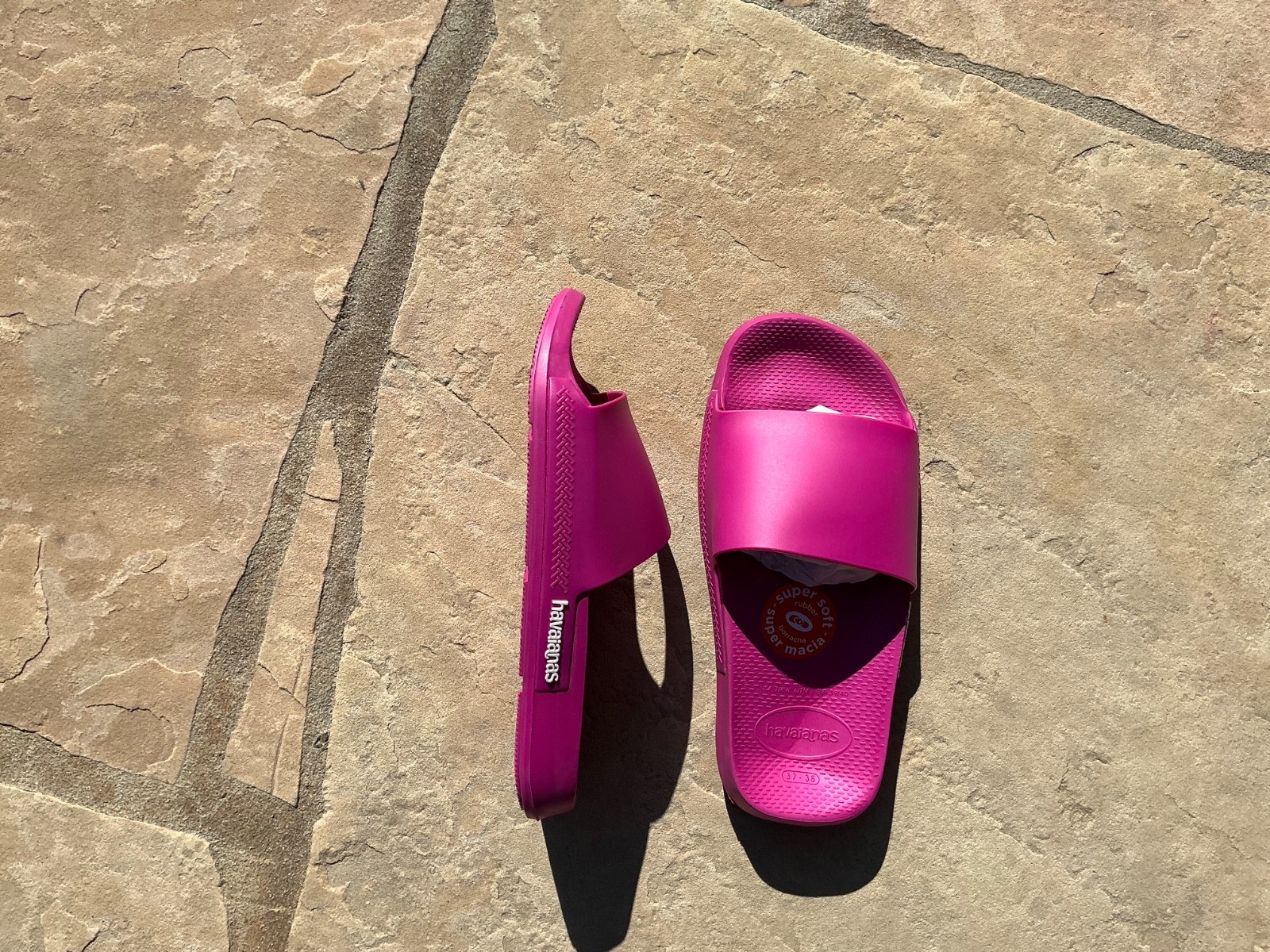 HAVAIANAS Classic Unisex Pink ,Green Yellow 7/8W 6/7 M