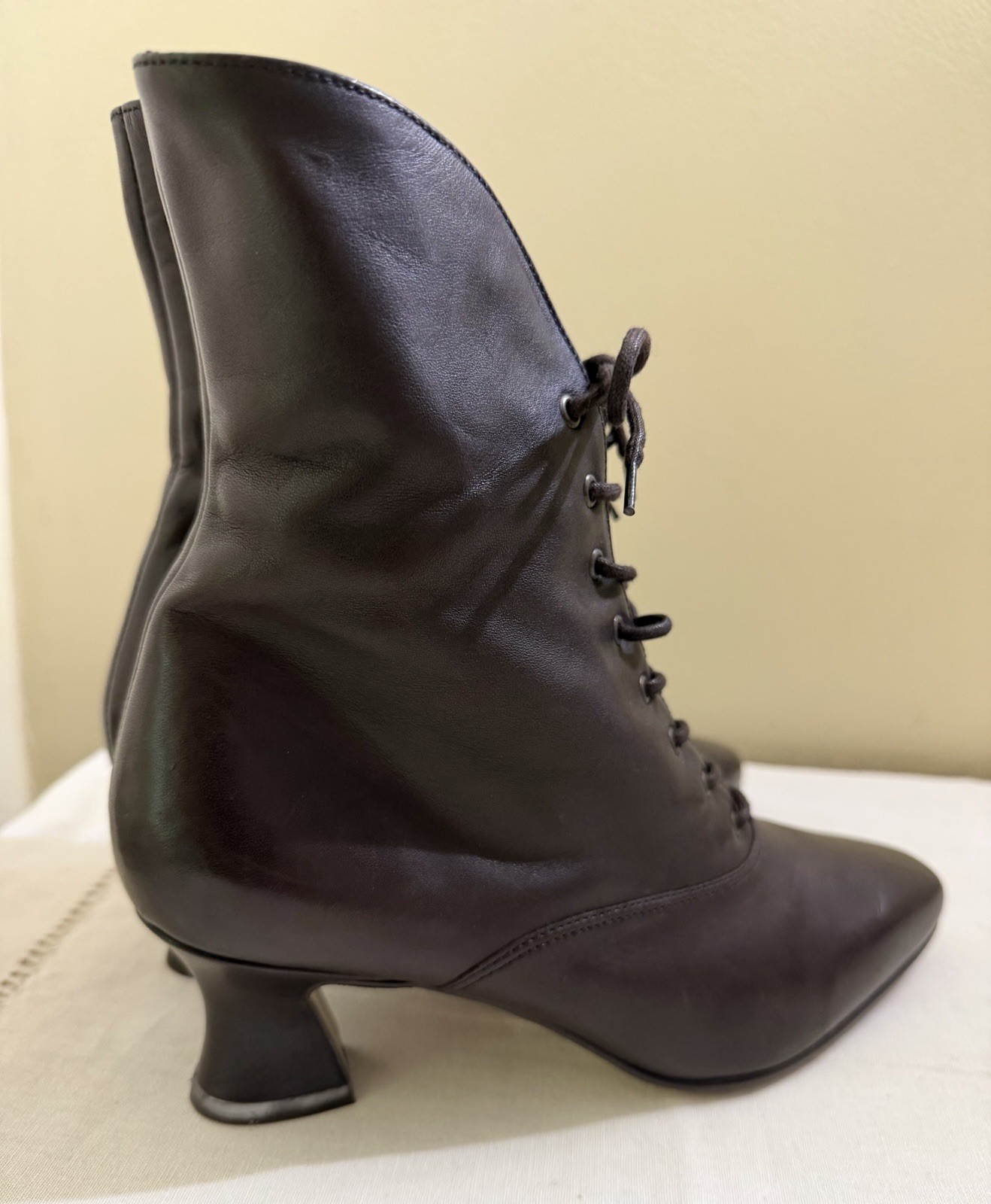 Vintage Nine West Edwardian Victorian Witchy Brown Leather Ankle Boots NOS 6.5