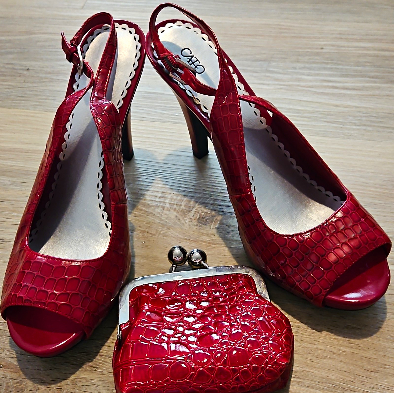 Cato Women’s Red Crocodile Patent Leather Peep Toe Slingback Stiletto US 11