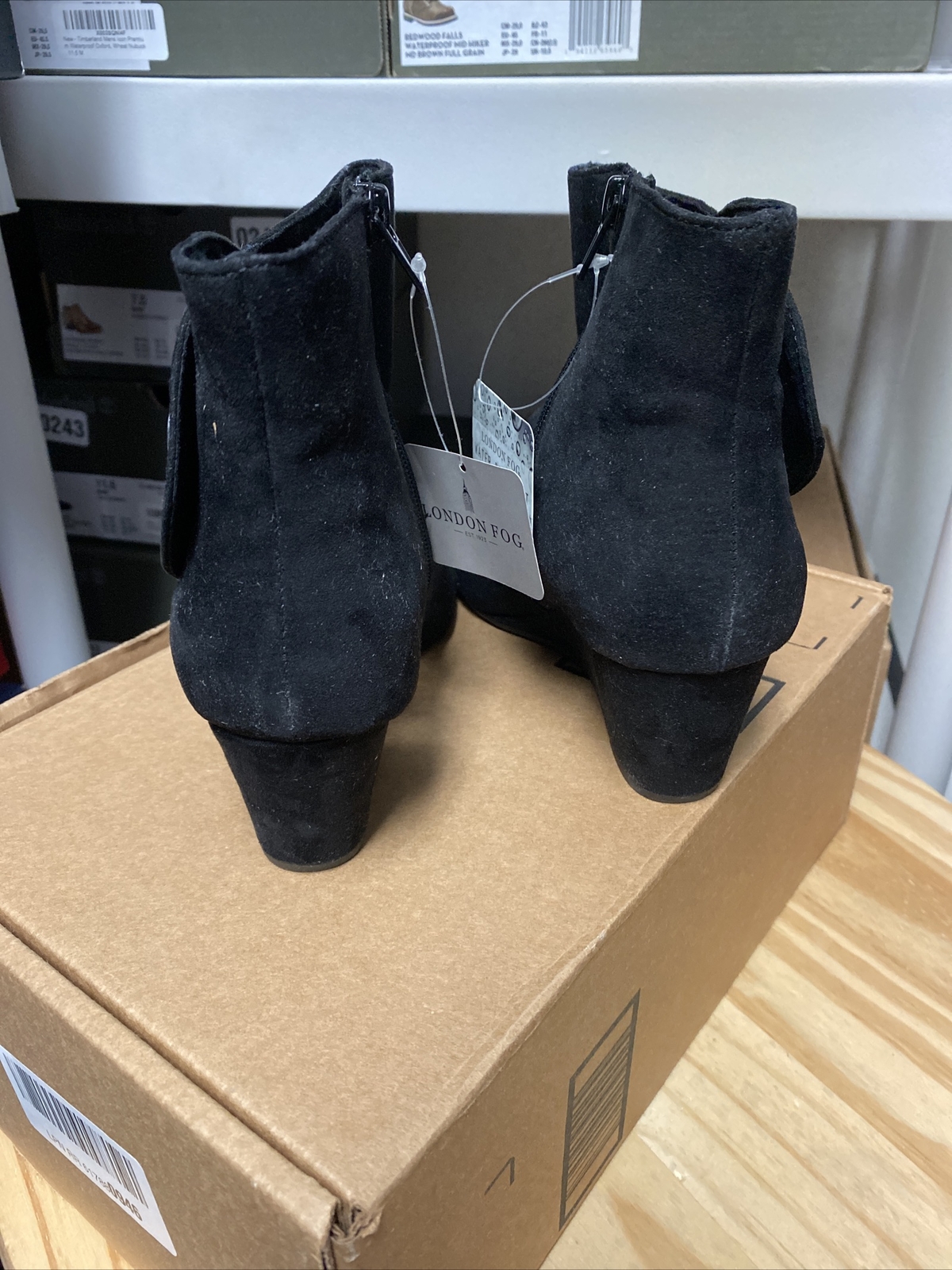 London Fog Women’s Janeway Black Faux Suede Wedge Ankle Boot Booties Size 9M