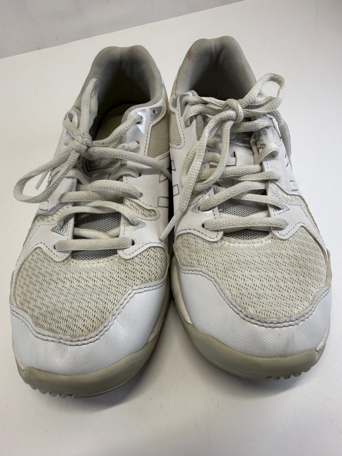 Asics Gel-Rocket 10 1072A056 Womens Size 7.5 Sneakers White Volleyball Shoes