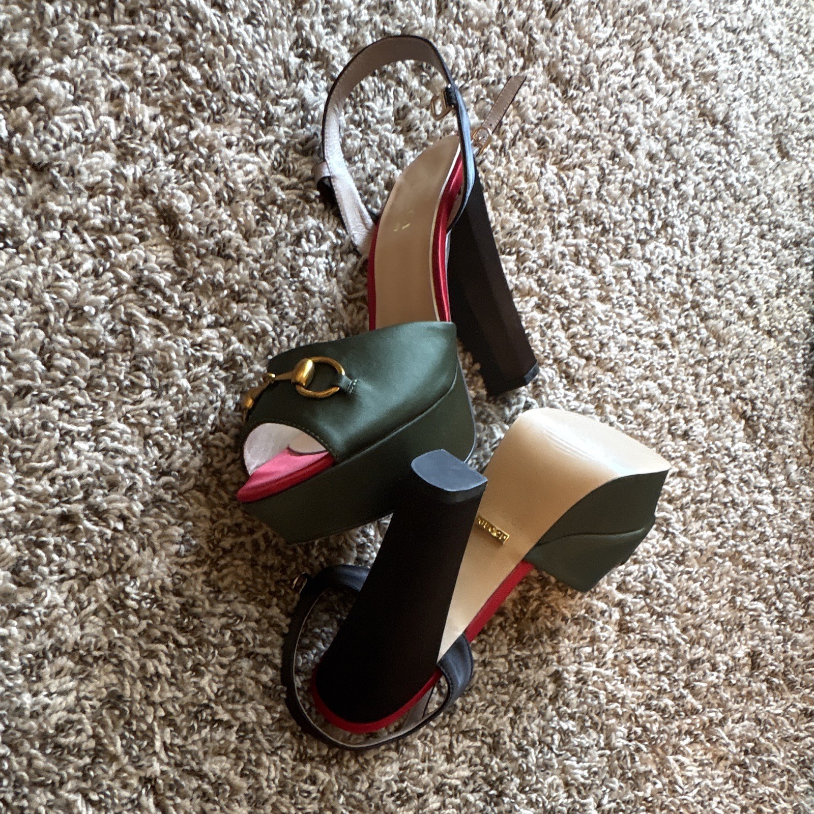 Gucci Women’s Green Satin Platform Open Toe Block Heel Ankle Strap 8.5 EU 41