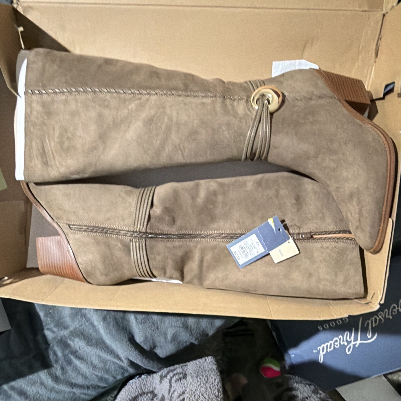 Unisa Women’s Brown Suede Knee High Riding Boots Side Zip Wide Calf 9.5