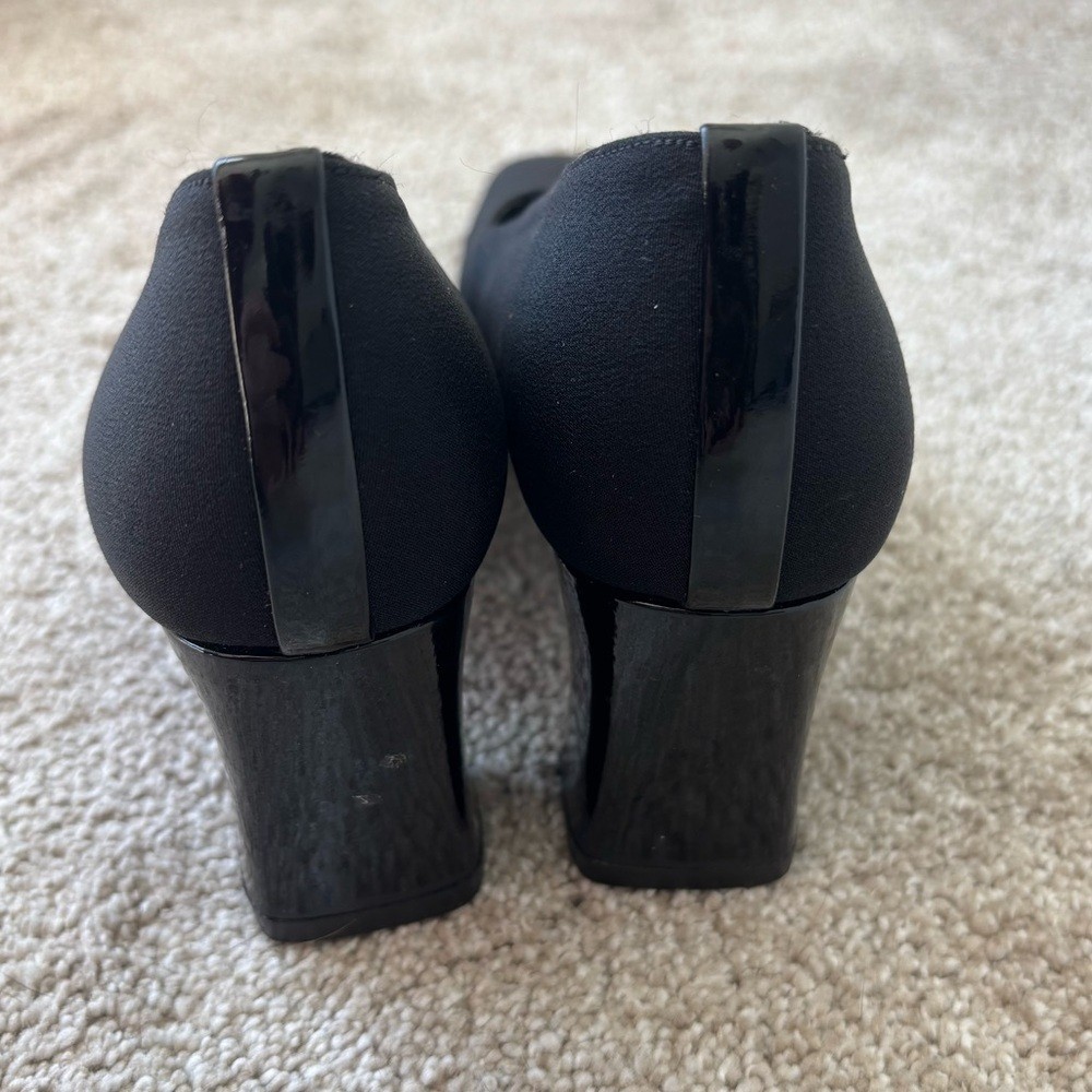 Stuart Weitzman Black Rounded Square Toe Block Heel Formal Professional Business