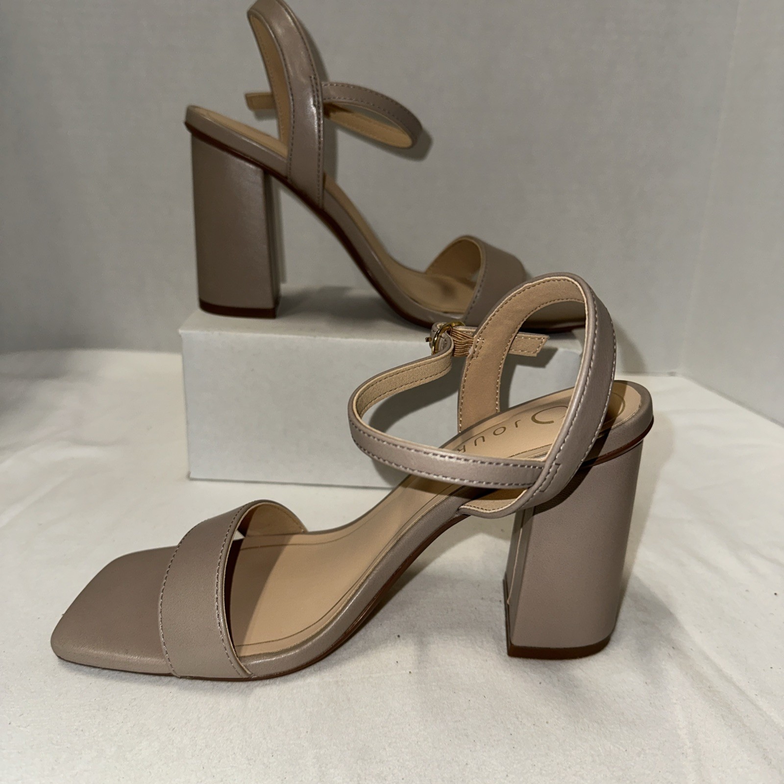 Journee Collection Women’s Tivona Square Toe Sandals Taupe Shoe Size 7M