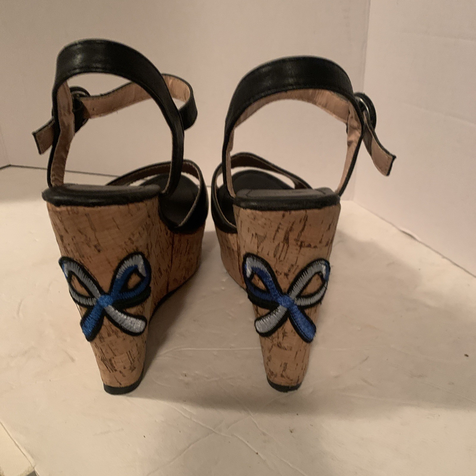 Ankle strap Cork Wedge Embroidered Platform Sandals 8.5 Boho Chase & Chloe 8.5