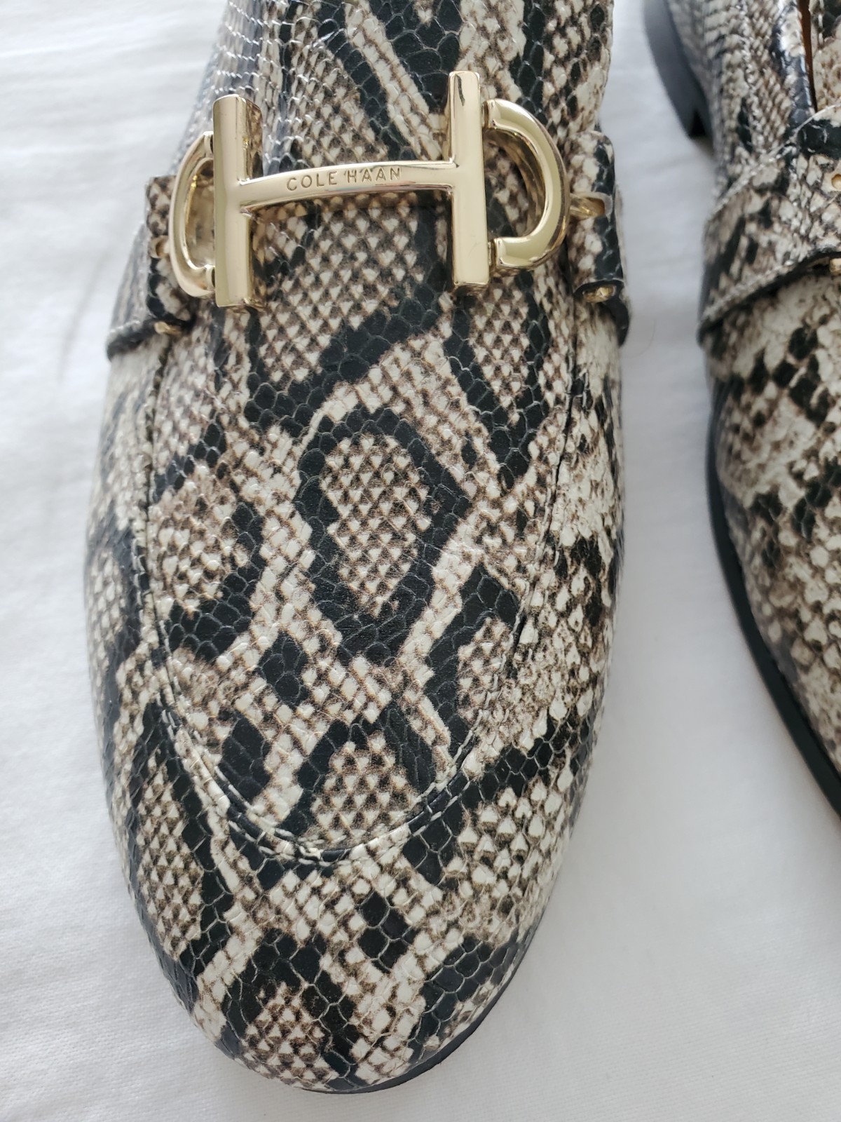 Cole Haan Grand Series Loafers Women 8.5B Multi Snake Print Embossed Leather EUC