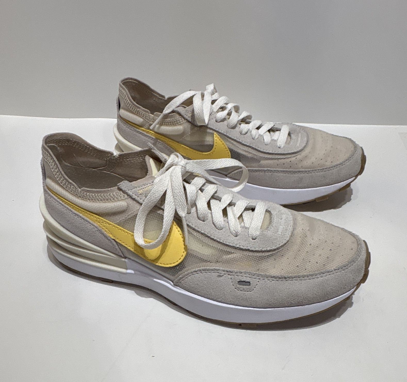 Nike Waffle One Low Top Lace-Up Mesh Sneakers Beige Yellow White DC2533-102