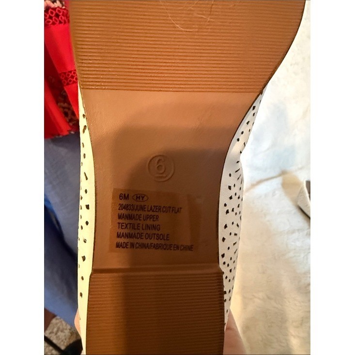 Maurices June White Laser Cut Eyelet Pointed Toe Flats Shoes Womens 6M