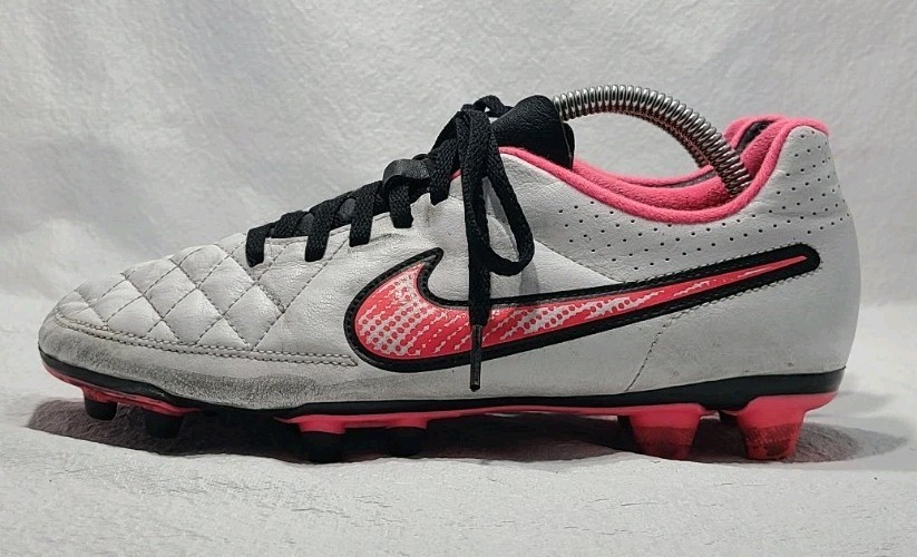 Womens Nike Tiempo Rio II FG Soccer Cleats Size: 9 Color: White Black Pink Power