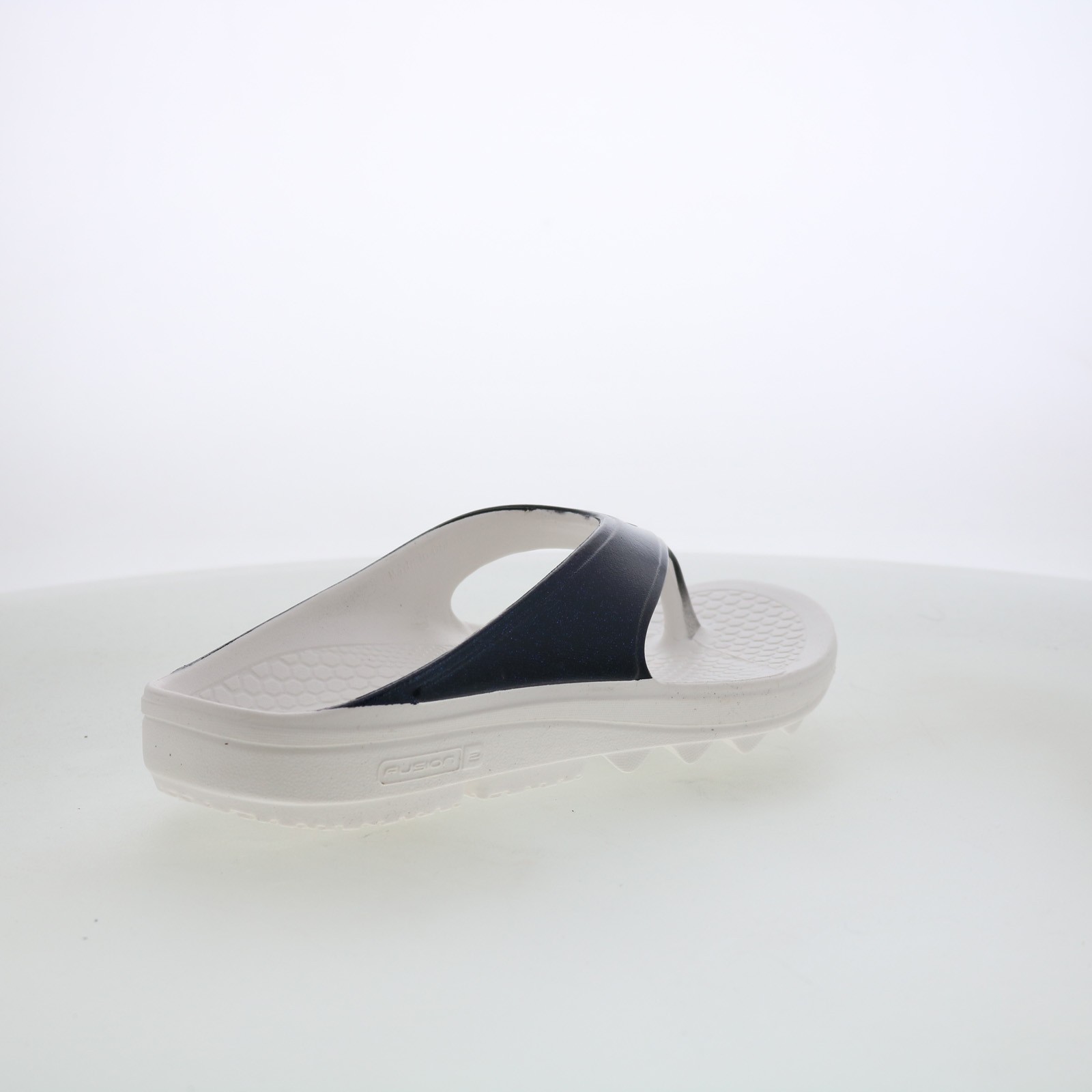 Spenco Fusion 2 Thong Pearl SP1087BLK Womens Black Flip-Flops Sandals Shoes
