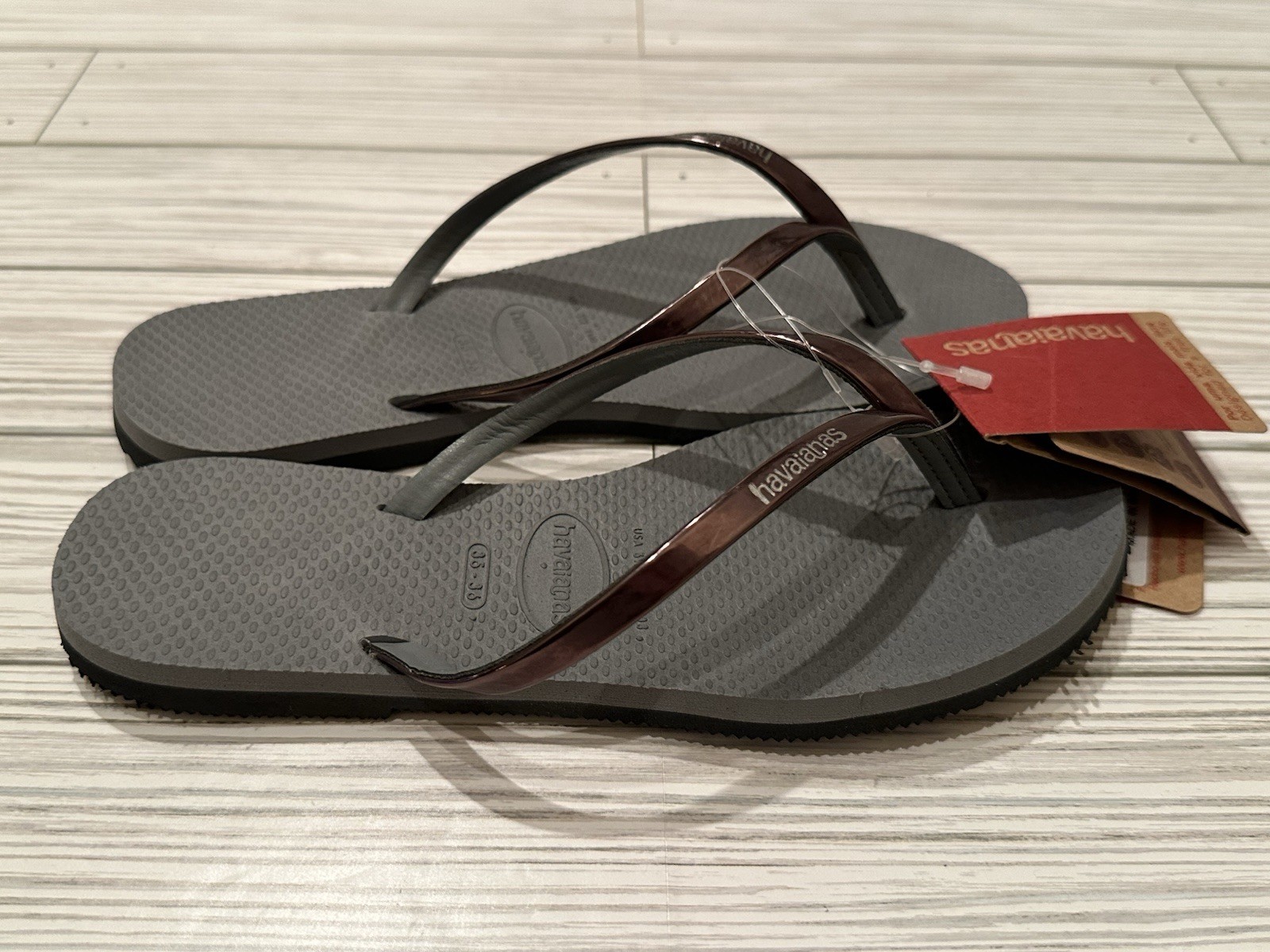 Havaianas Women’s You Metallic Flip Flop Sandal Gray Steel Size 37-38/US 6 NEW!