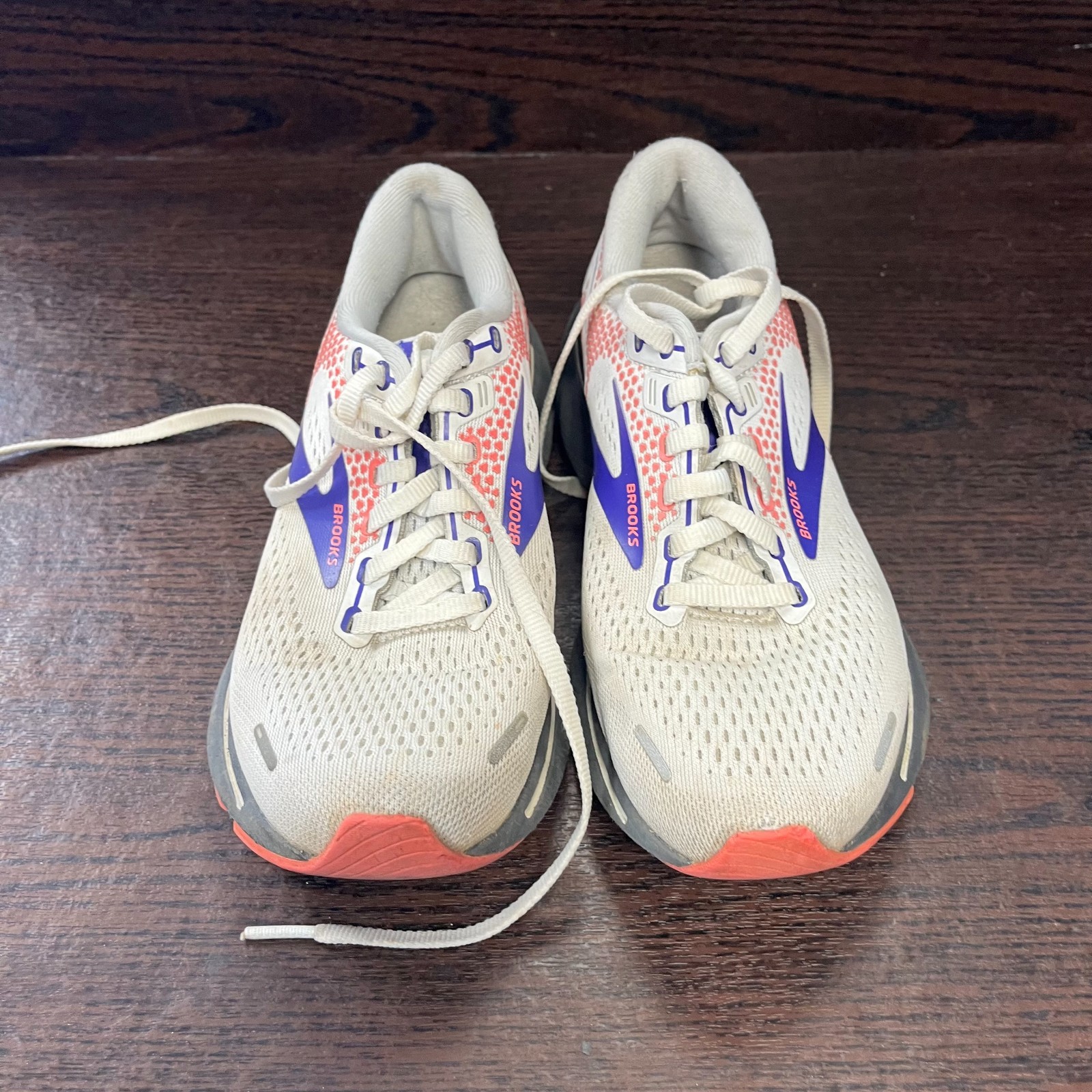 Brooks Ghost 14 Women’s Running Shoes Size 6.5 White Athletic 120356 1B 192