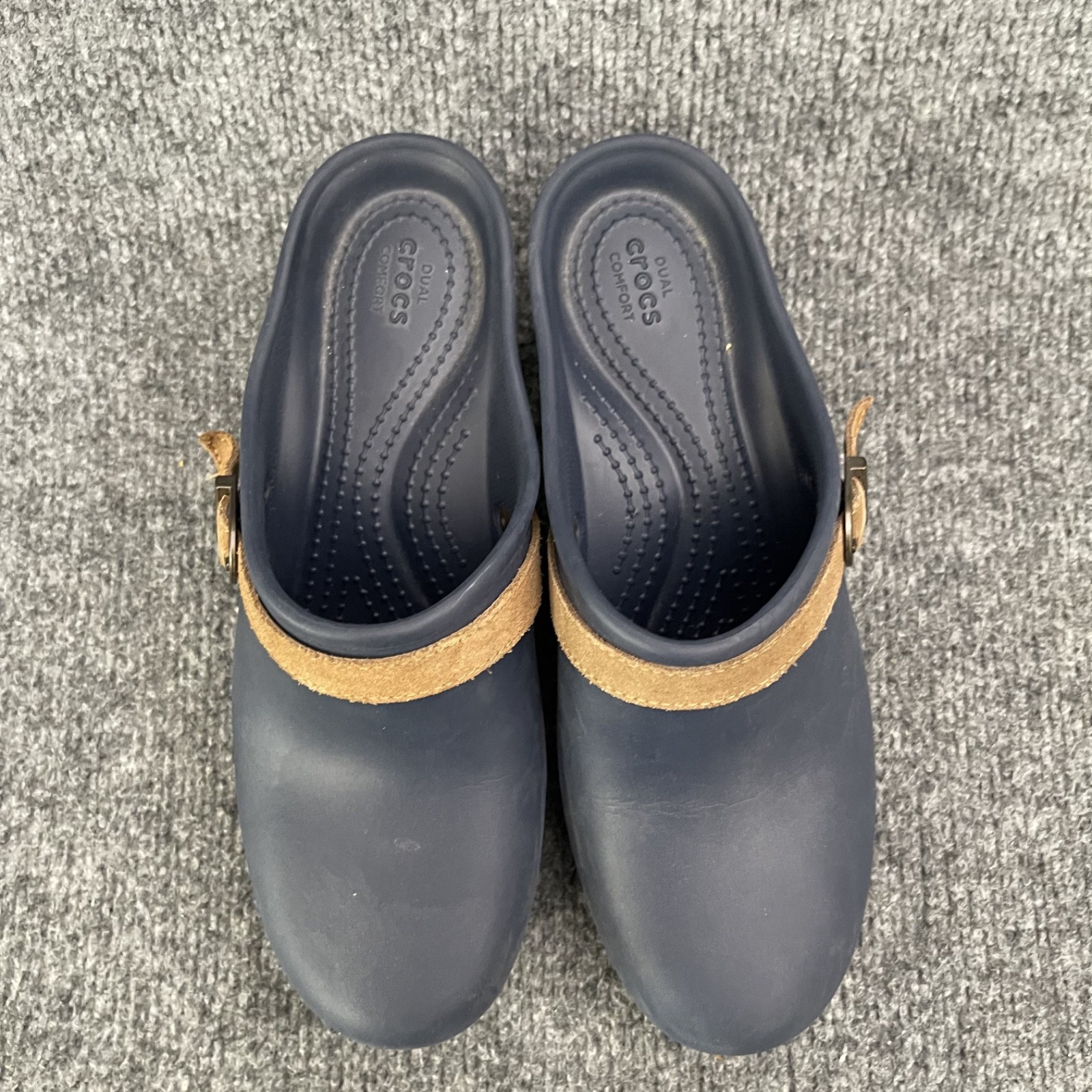 Crocs Sarah Dual Comfort Clogs Womens Sz 8 Navy Blue Croslite Mules
