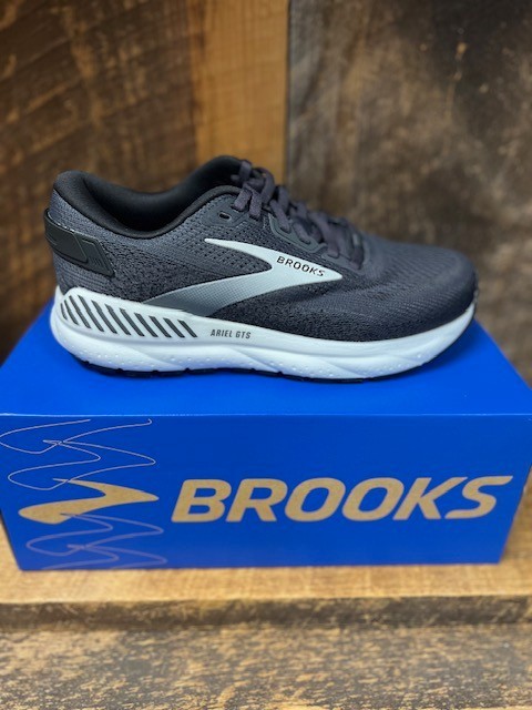 NIB 120414-016 Brooks Ariel GTS 24 Women’s Black Motion Control Shoe