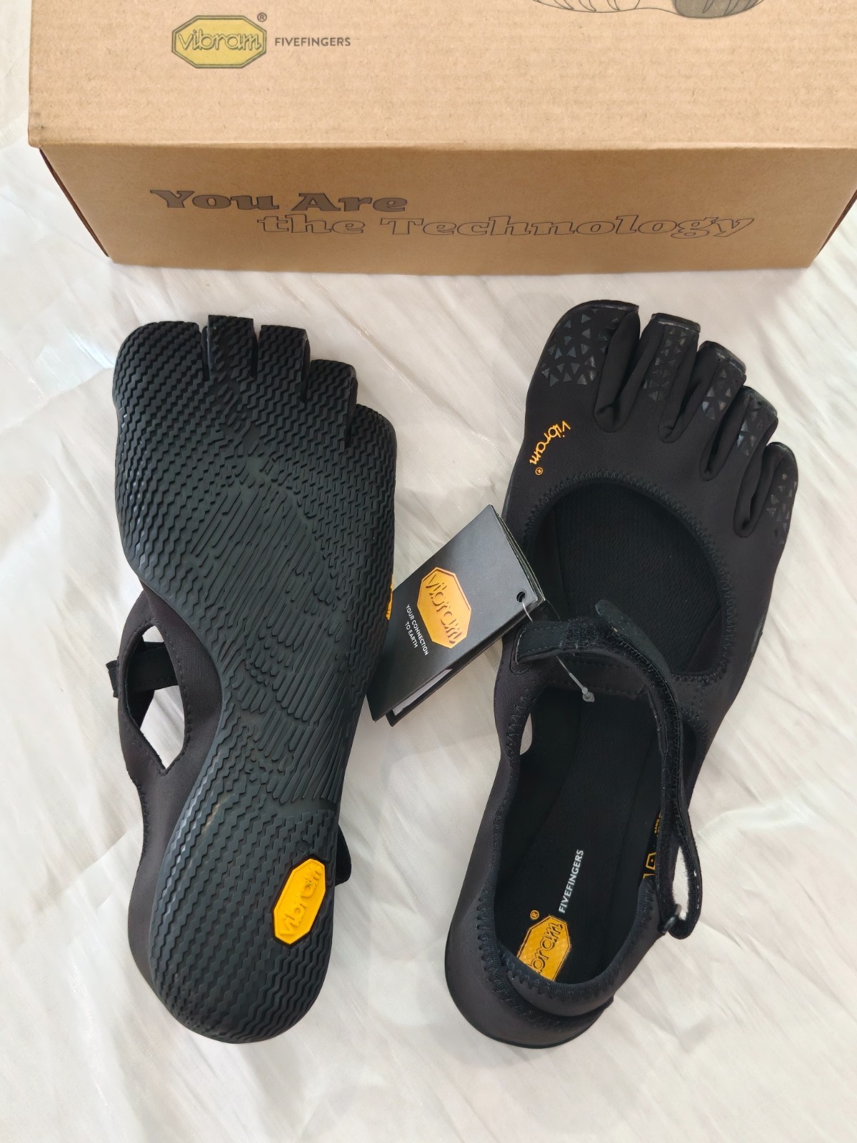 Vibram FiveFingers Women’s V-Soul Black Barefoot Trainer – Non-Slip Gym Sneaker