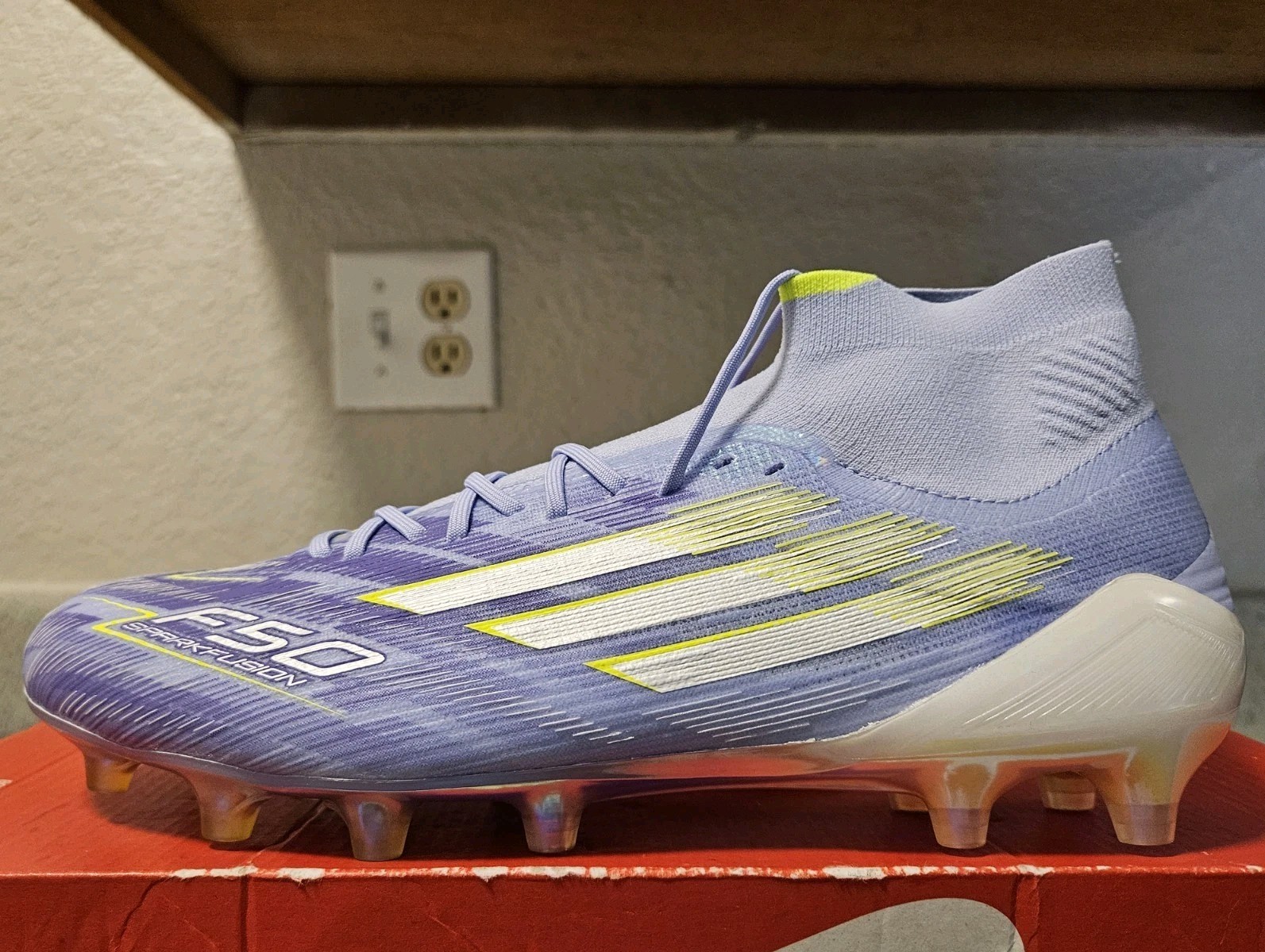 $260 Adidas F50 Sparkfusion Elite Mid FG Soccer Cleats Violet Women’s 8 / Mens 7