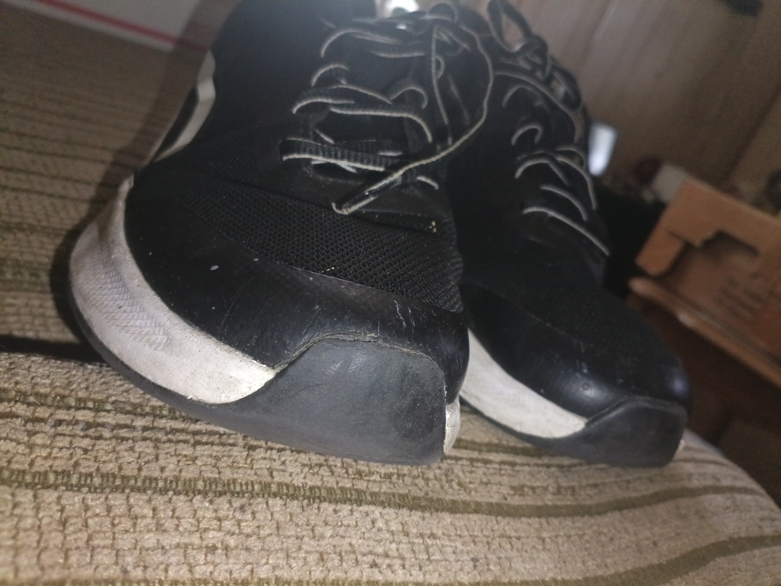 black and white Athletic Works women’s lifestyle joggers Sneaker Shoes Size 8W