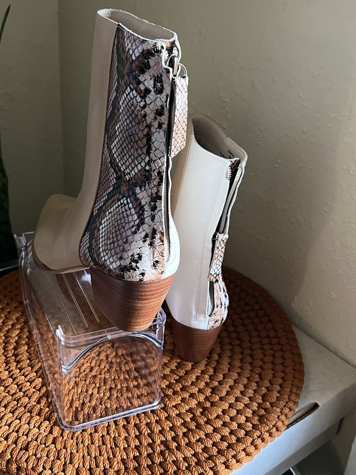 Matisse Carson Two-Tone Beige, White & Snakeskin Block Heel Ankle Boots Size 8 M