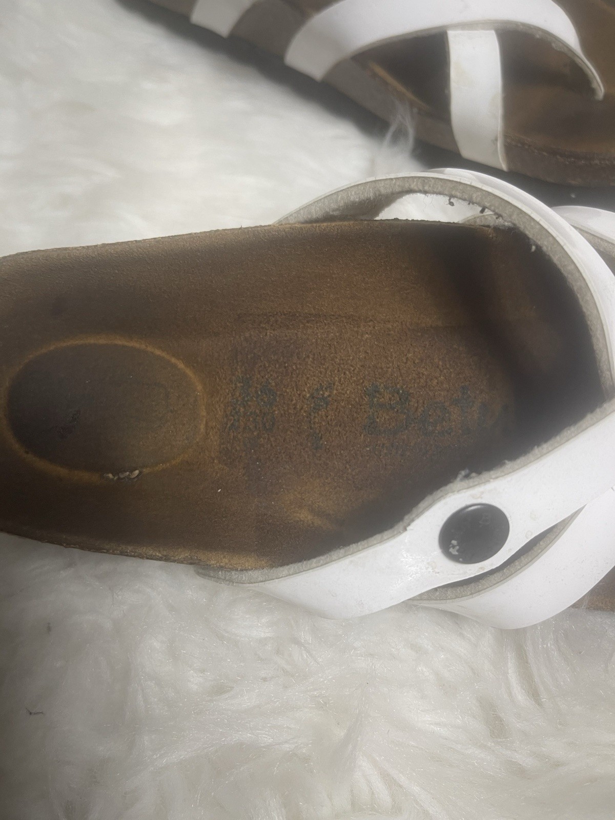 Bertula by Birkenstock white patent strappy slide sandalsEUR SZ36