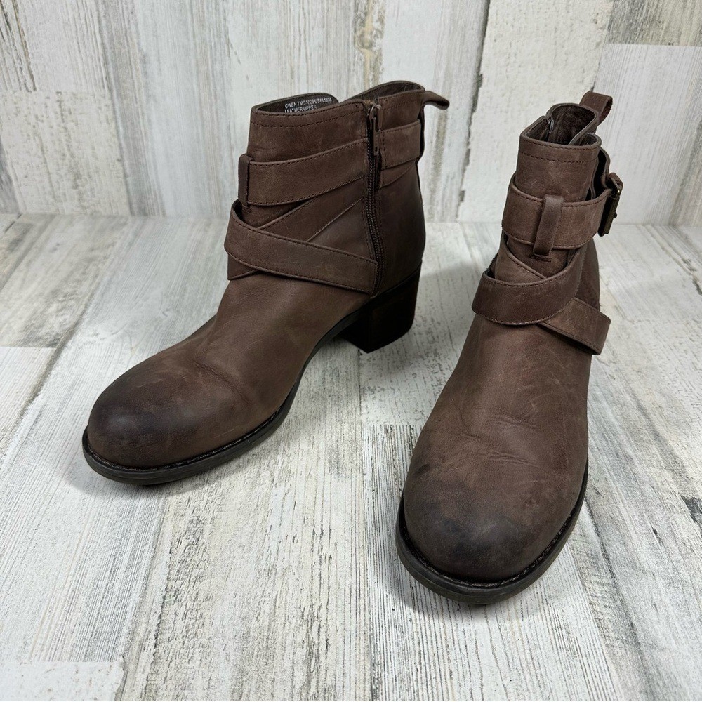 Tara M. Brown Leather Ankle Boots Women’s 8 with Straps Buckle Detail
