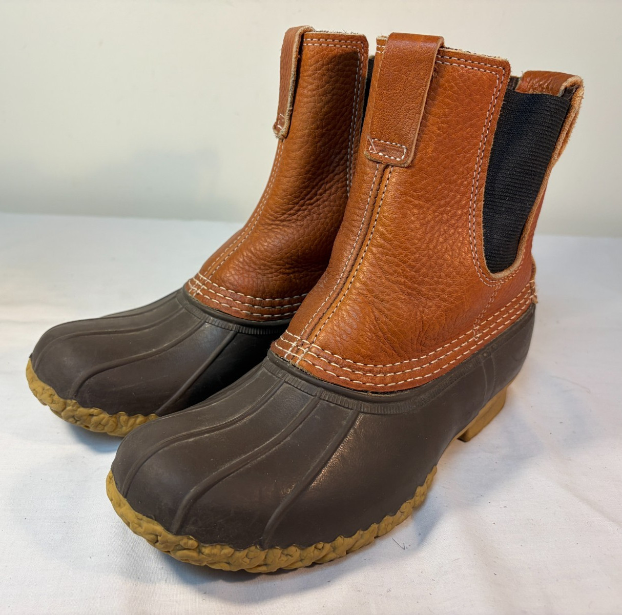 L.L. Bean Chelsea Duck Boots Women’s Brown Leather Waterproof Pull On – US 8