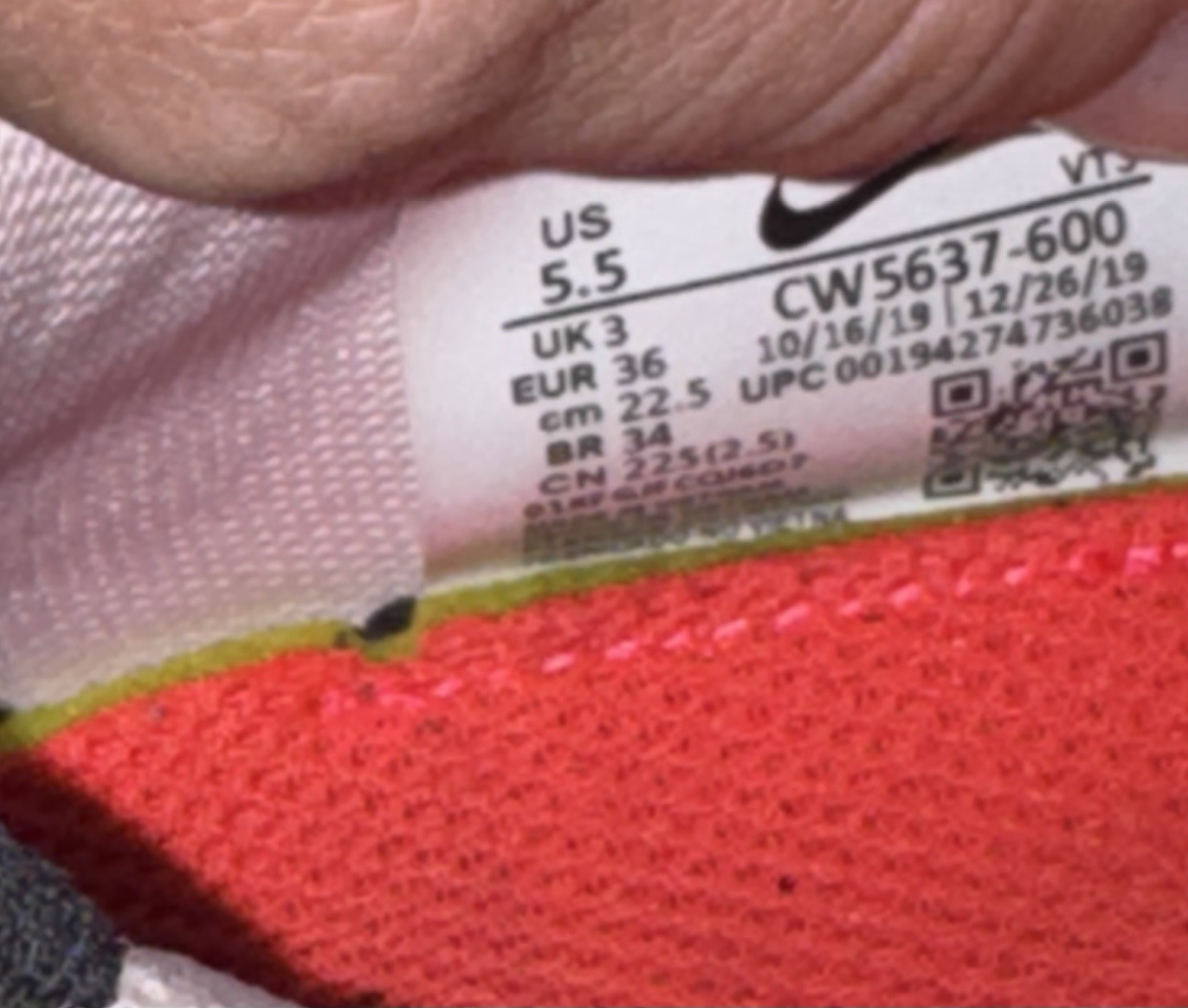 Nike Renew Run Size 5.5 “Light Pink Neon Green White Black” CW5637-600
