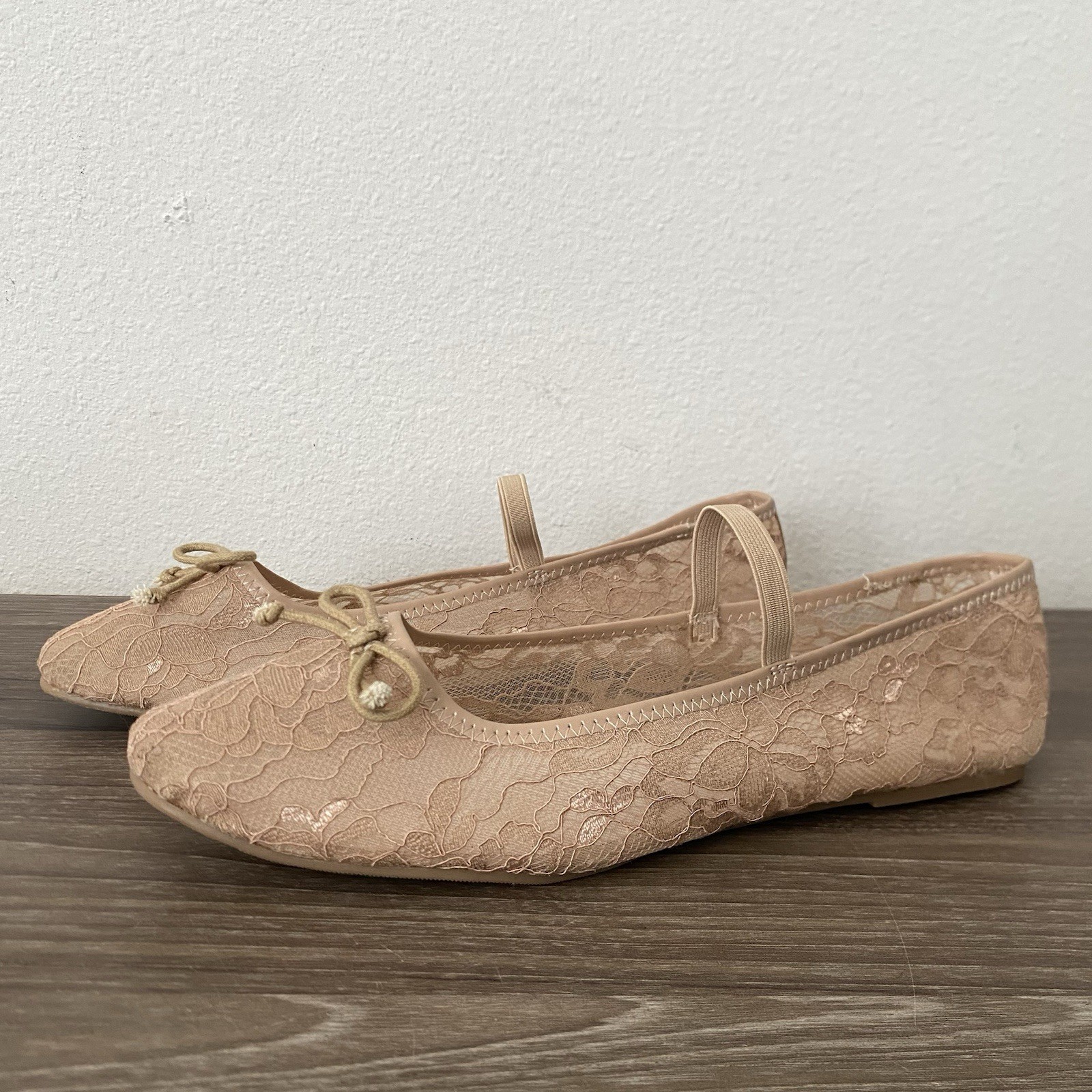 Lulus Womens Veera Lace Bow Ballet Flats Size 11M Light Nude RUNS LARGE