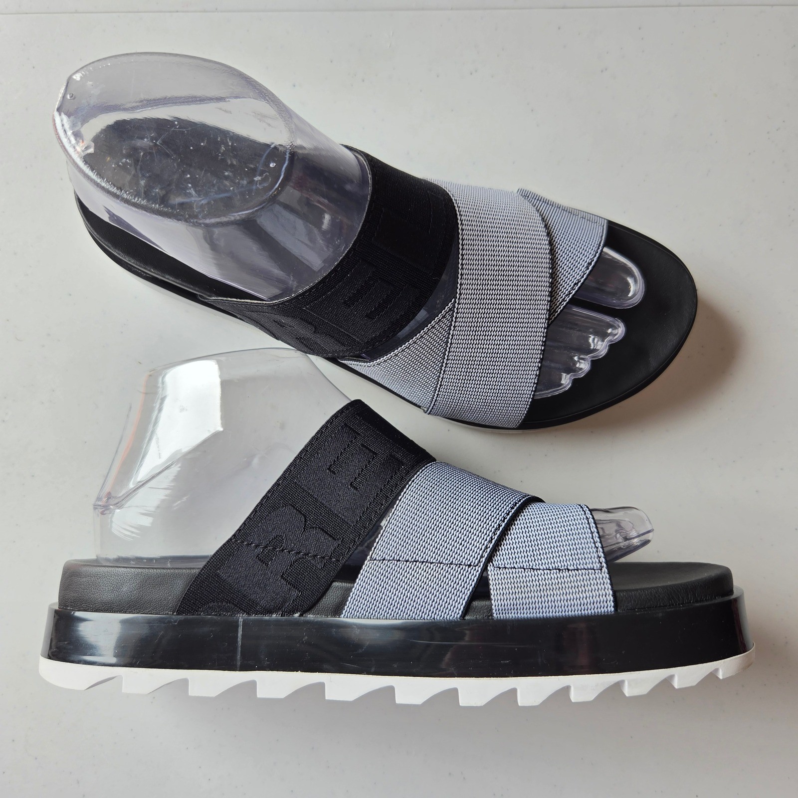 Sorel Kinetic Impact Slide Black White Grey Platform Sporty Sandals Womens 8