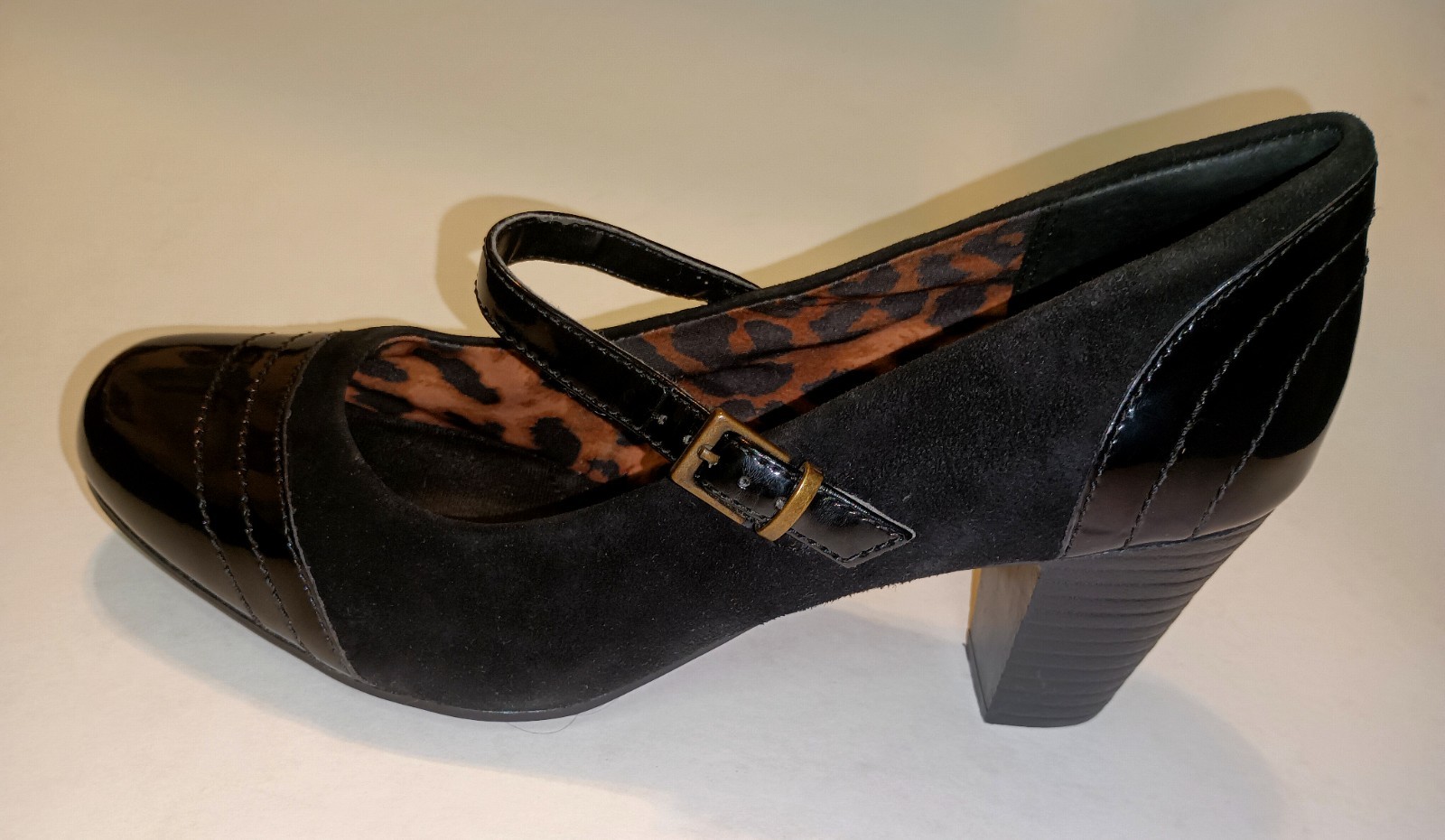 CLARKS ‘Jewell Blush’ Suede Leather Mary Jane Pumps BLACK 9M Hard to Find!