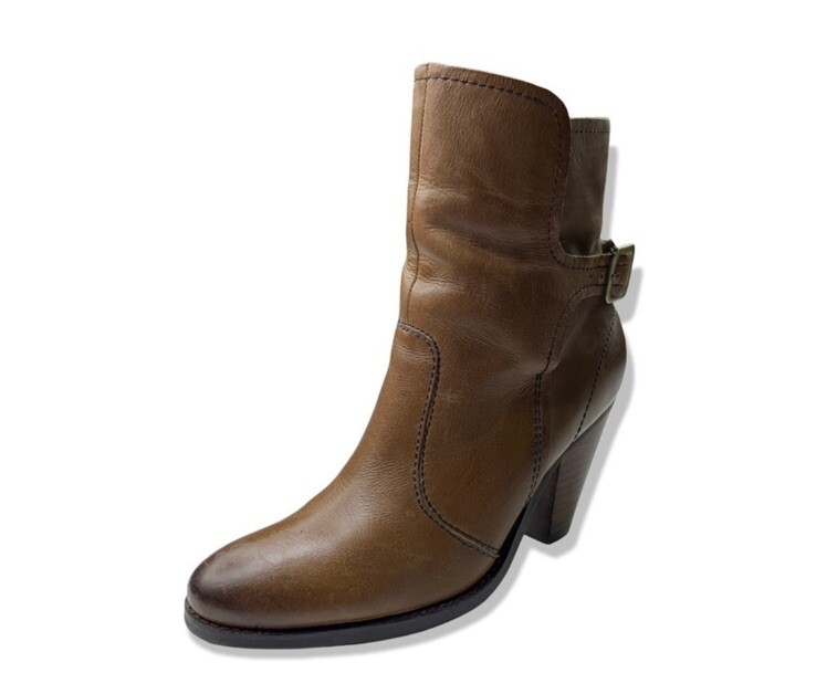 Nicole Distressed Brownish Gray Burnished Round Toe Heeled Boots Size 6