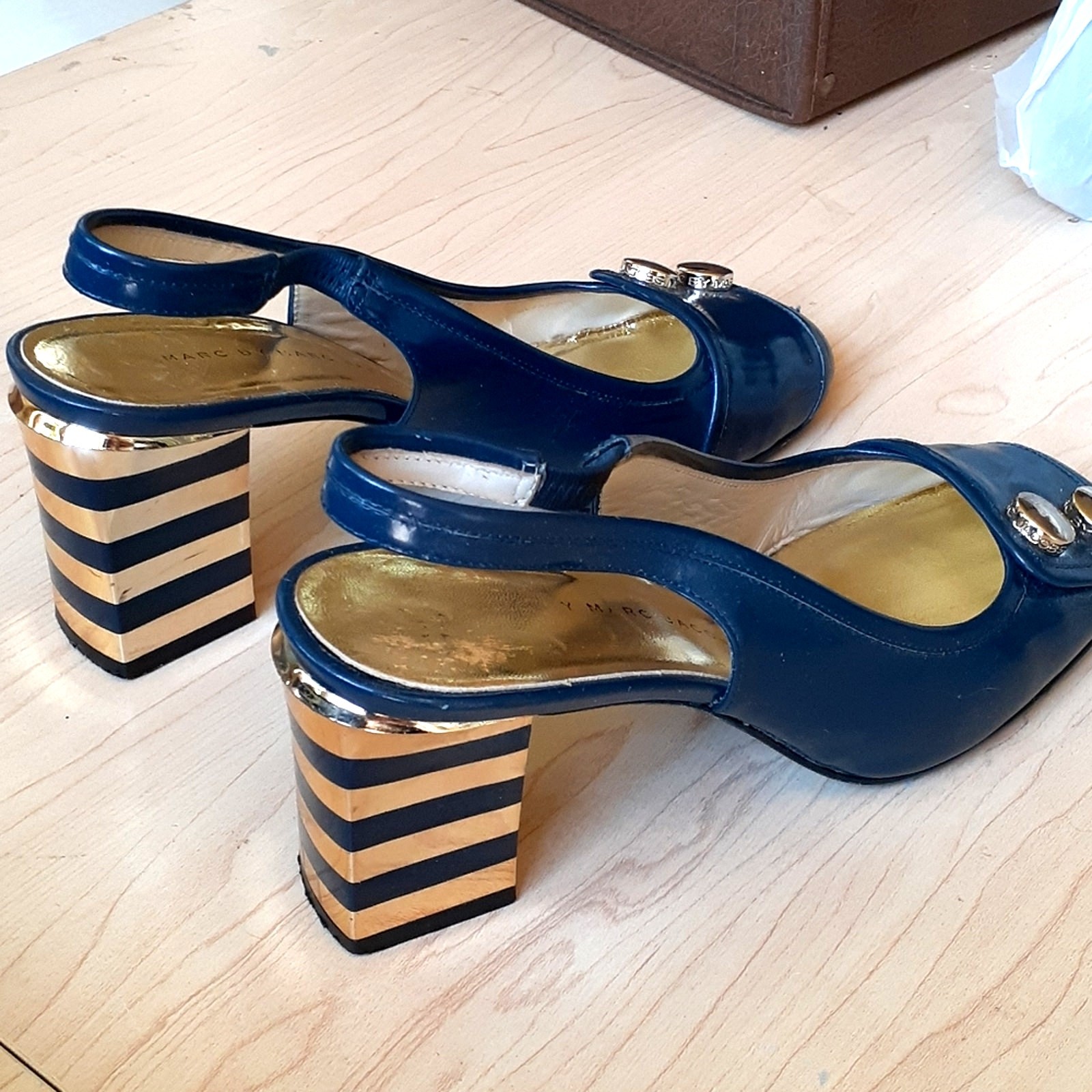 Marc by Marc Jacobs Sliingbacks Blue Gold Striped Heels 35.5 Art Deco City Chic