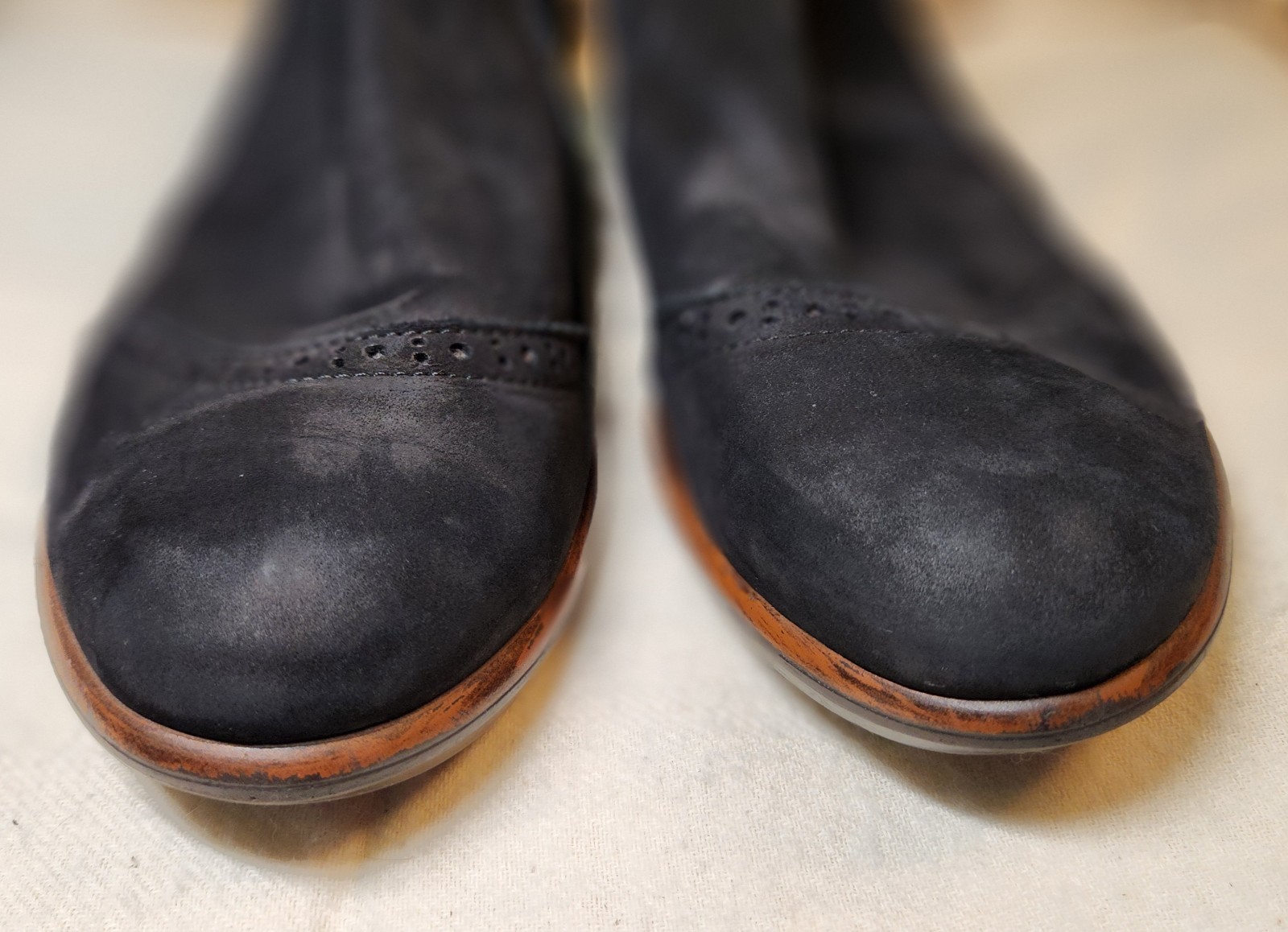 Naot Nefasi Black Nubuck Leather Suede Ankle Boots 40 US 9 side zip Nice