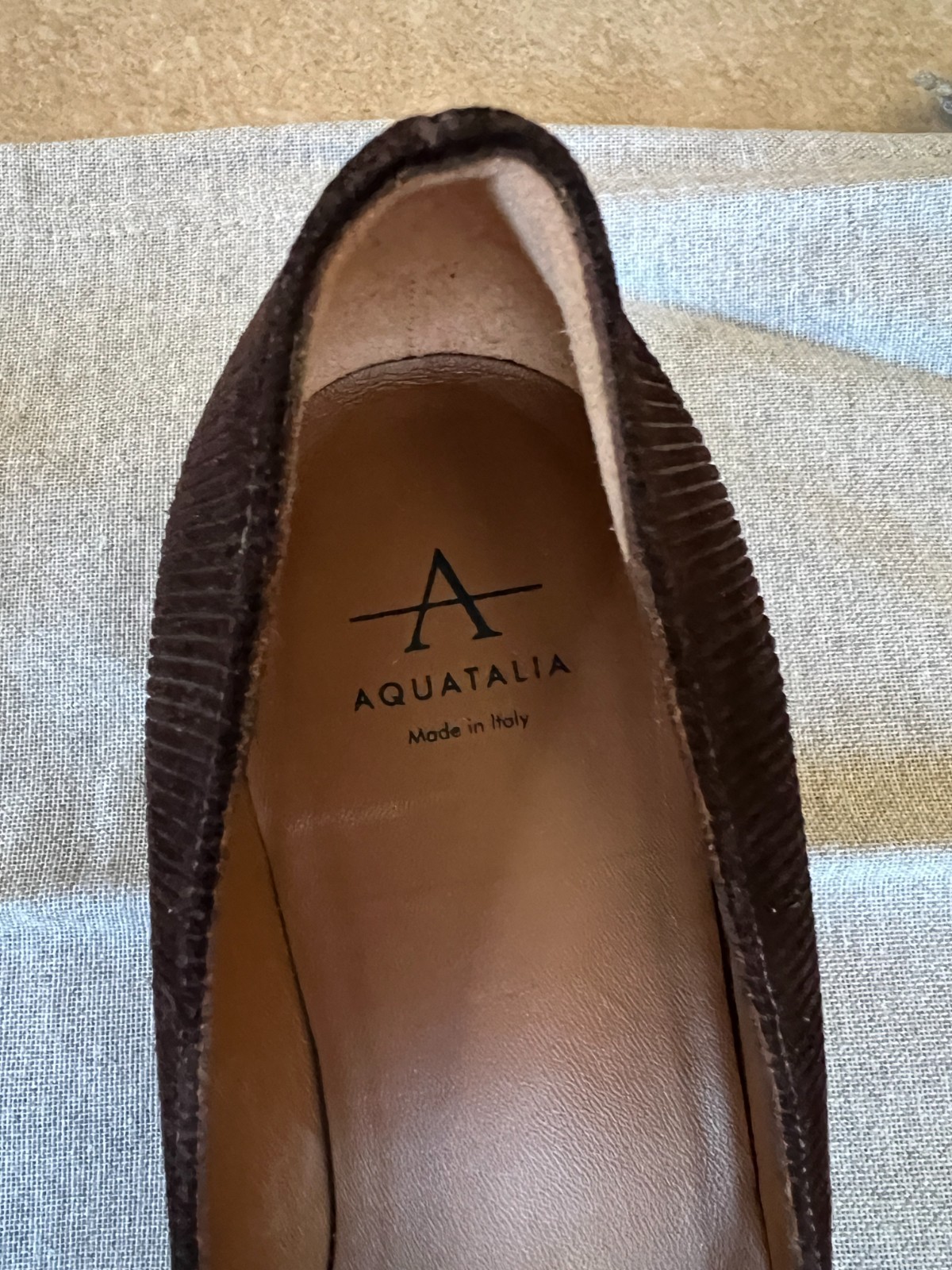 Aquatalia Pasha Expresso Brown Corduroy Suede Pumps NEW 8.5