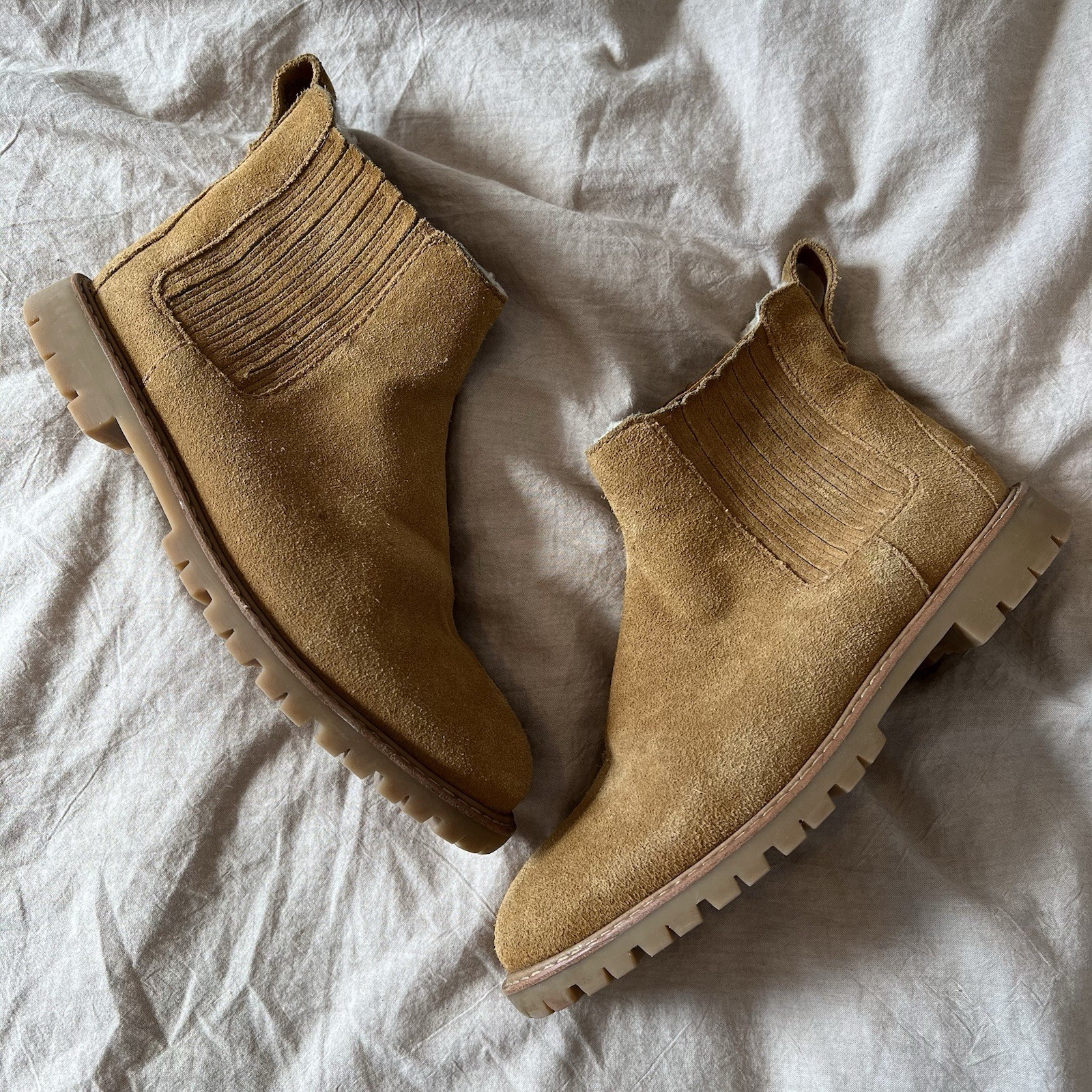Madewell Carlin shearling suede Chelsea boot ankle booties 6.5 tan brown