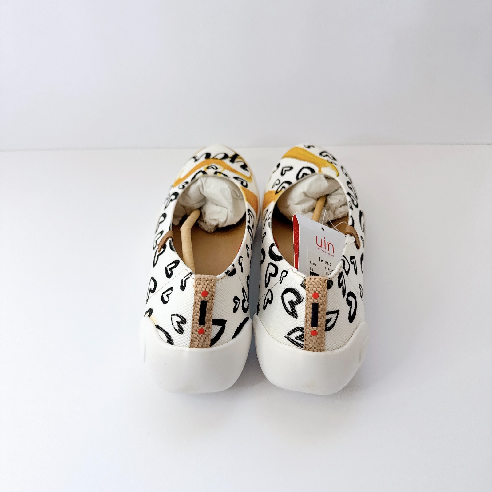 Women’s Size 10.5 UIN Te Amo Art Hearts Flats Slip-On Comfy Shoes Knitted