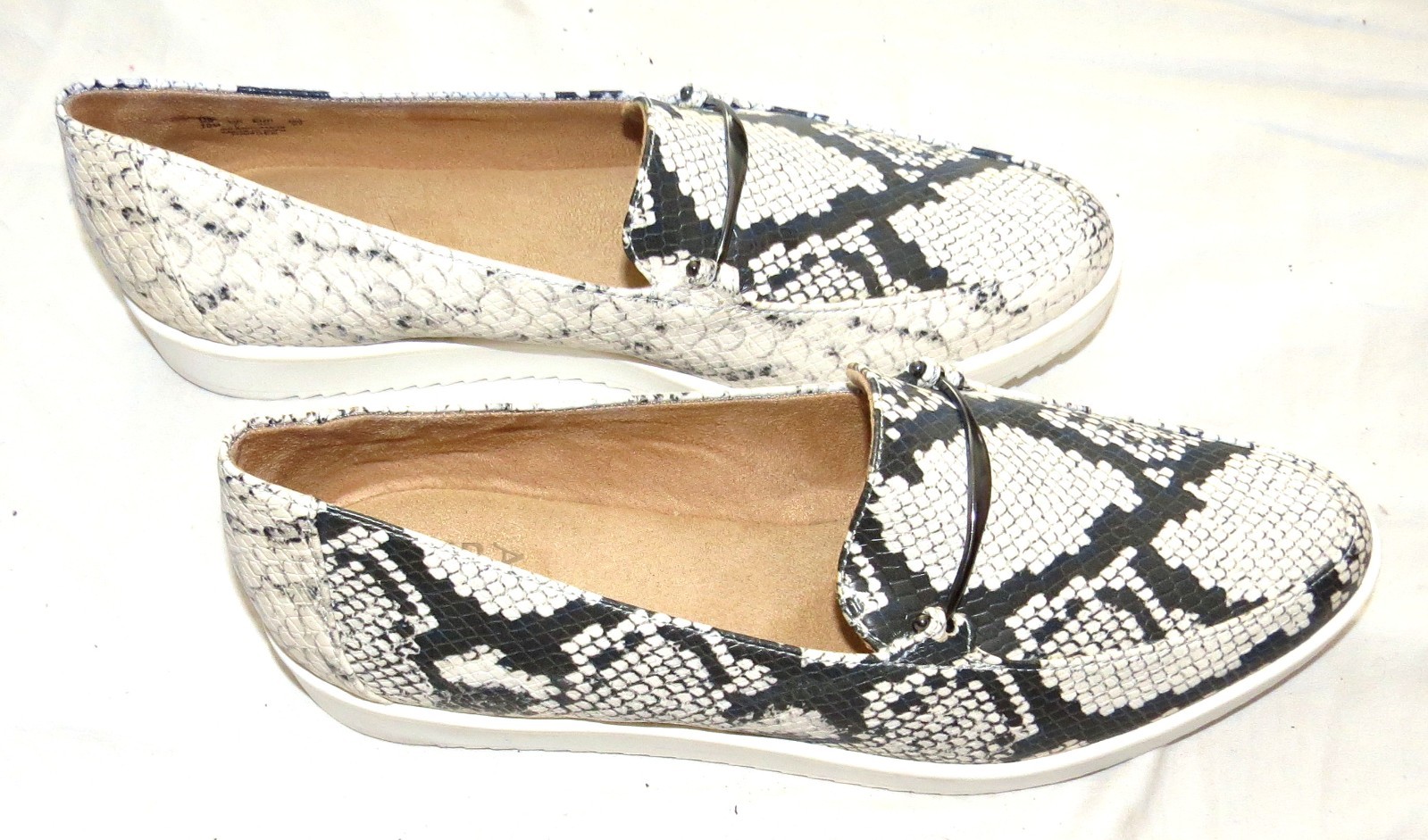 Naturalizer Snake-Print Ranger Slip-Ons Flats Shoes Size 10M – New (No box)