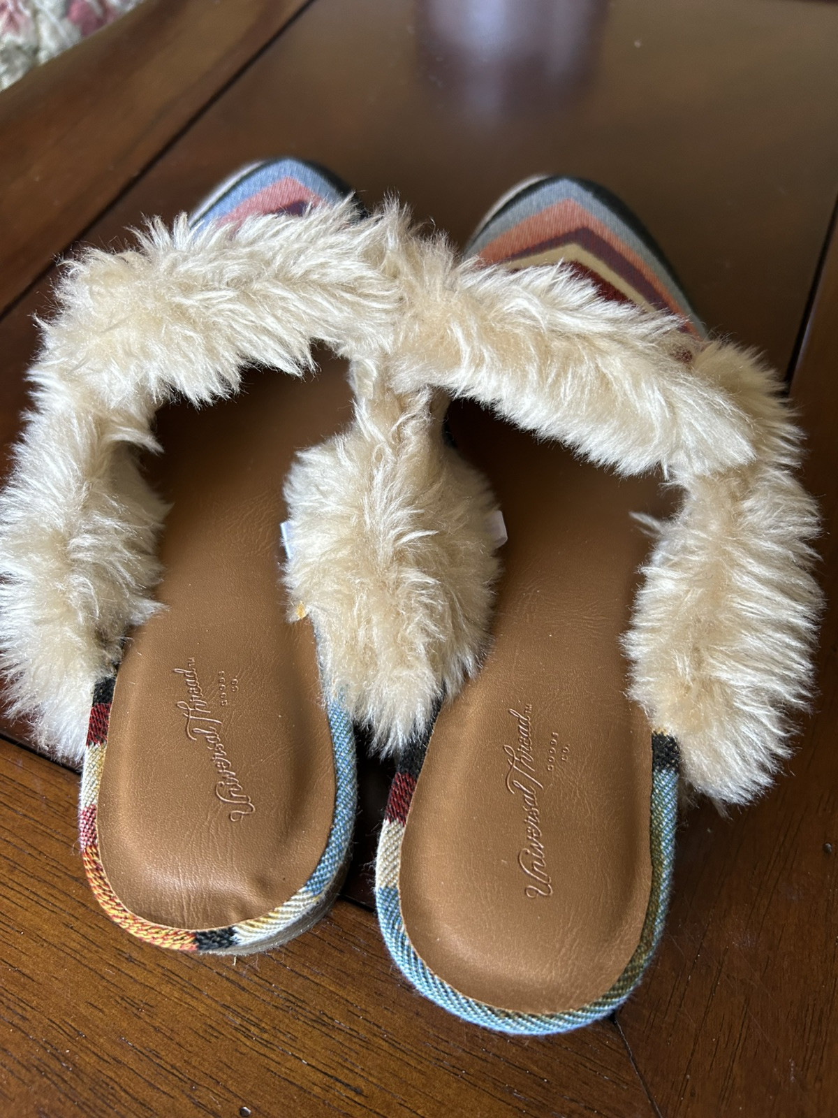 Universal Thread faux fur lined chevron mules shoes 6.5 bibiana rainbow