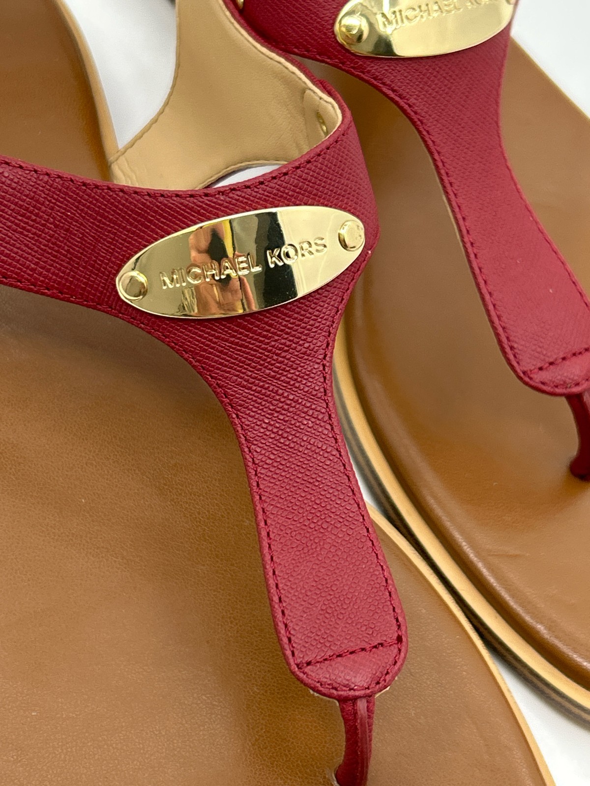 Michael Michael Kors NWOB MK Plate Thong Size 8M Leather Red Women Sandal