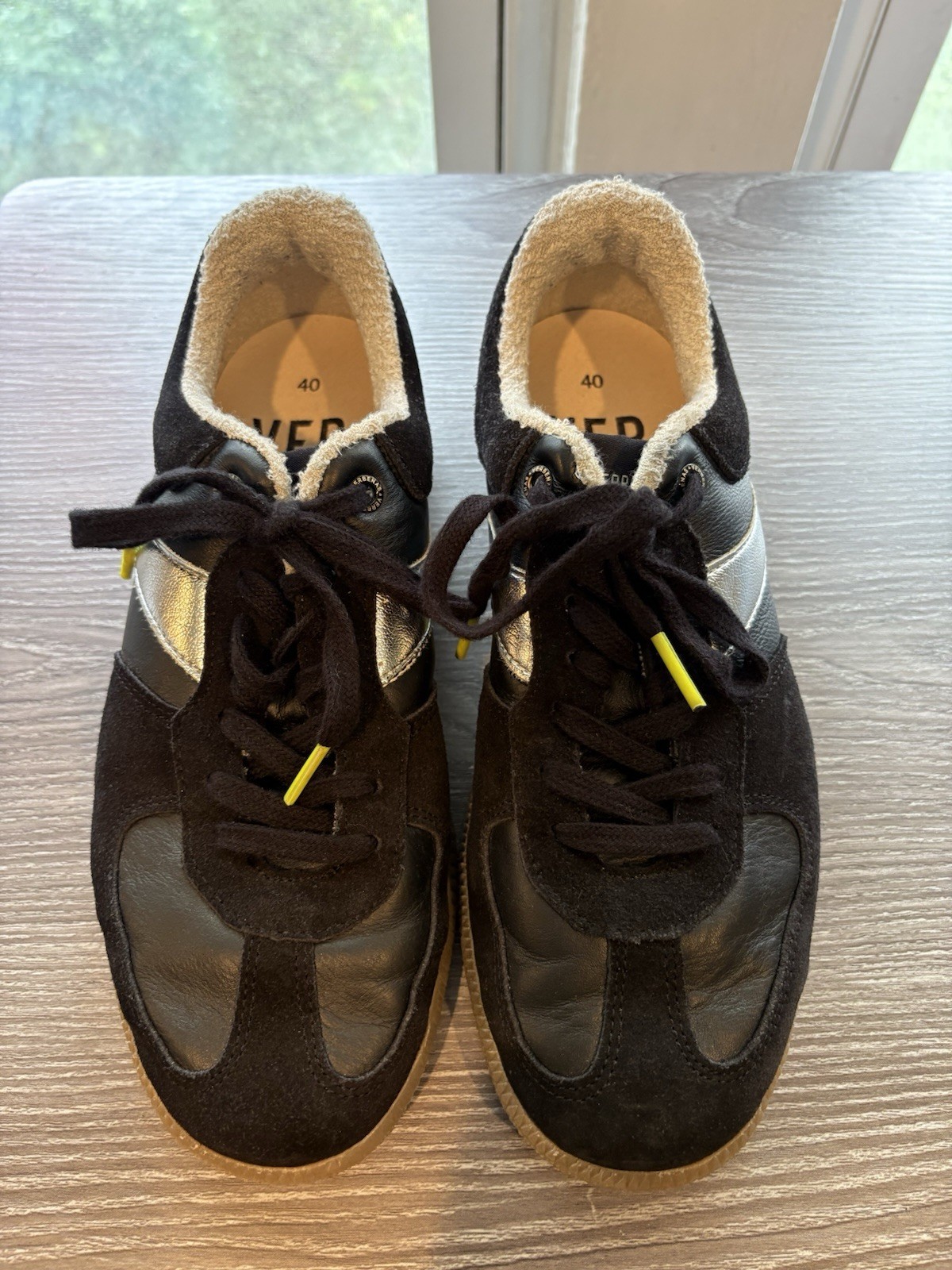 Verbenas Sora Women’s Black Silver Leather Suede Gum Sole Sneakers Spain SZ 40
