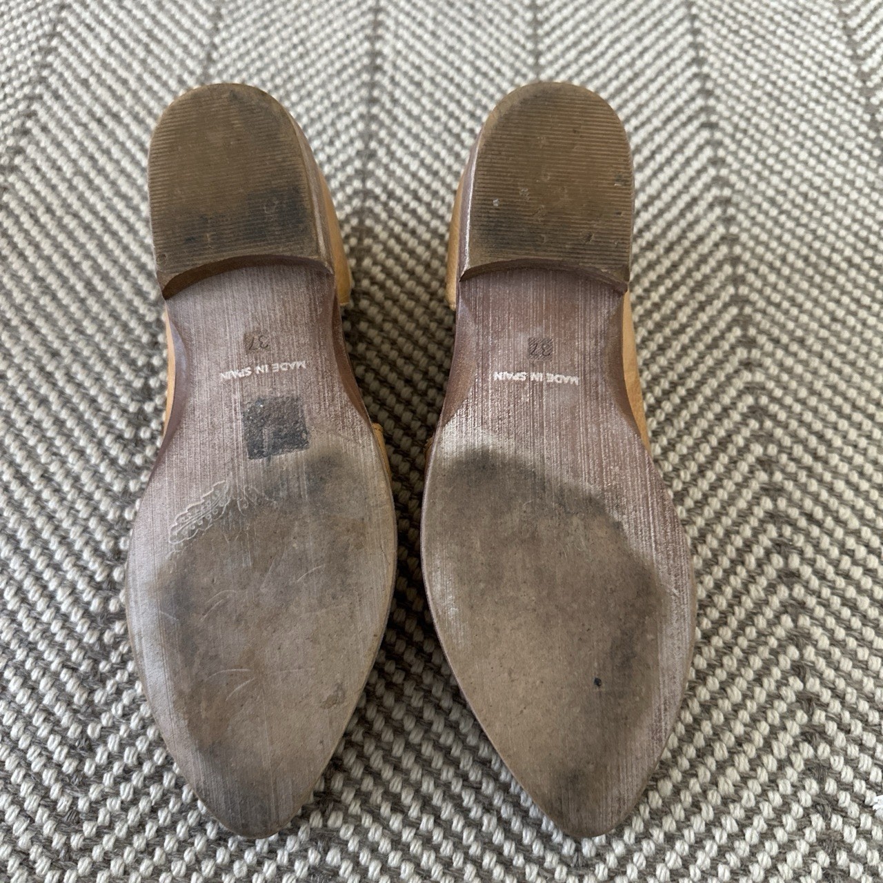 Joie Barlow Suede Ankle Boots Women’s Size 37 Charcoal Gray Leather Sole