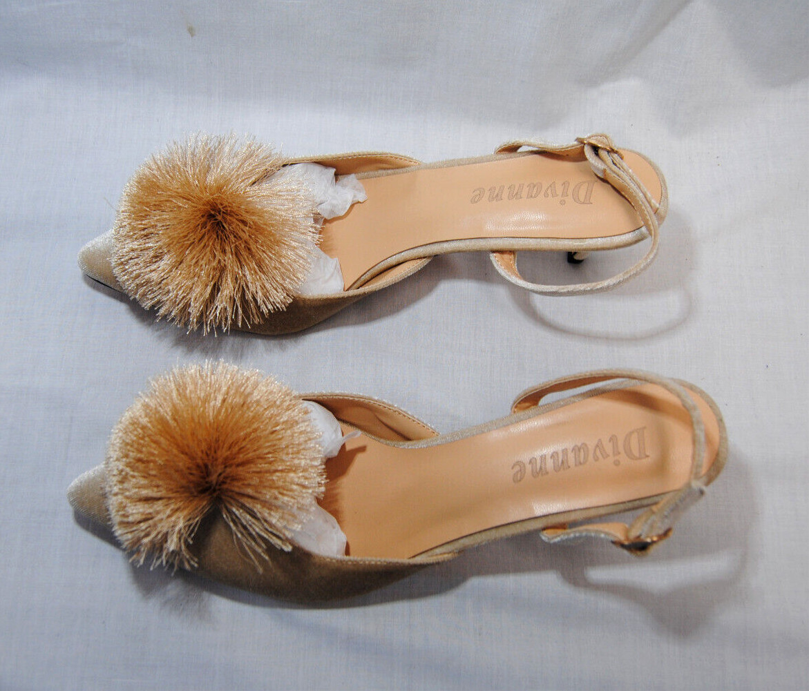 Divanne Women’s Puff Pompom Slingback Pumps Pointed Toe Kitten Heels New T2346
