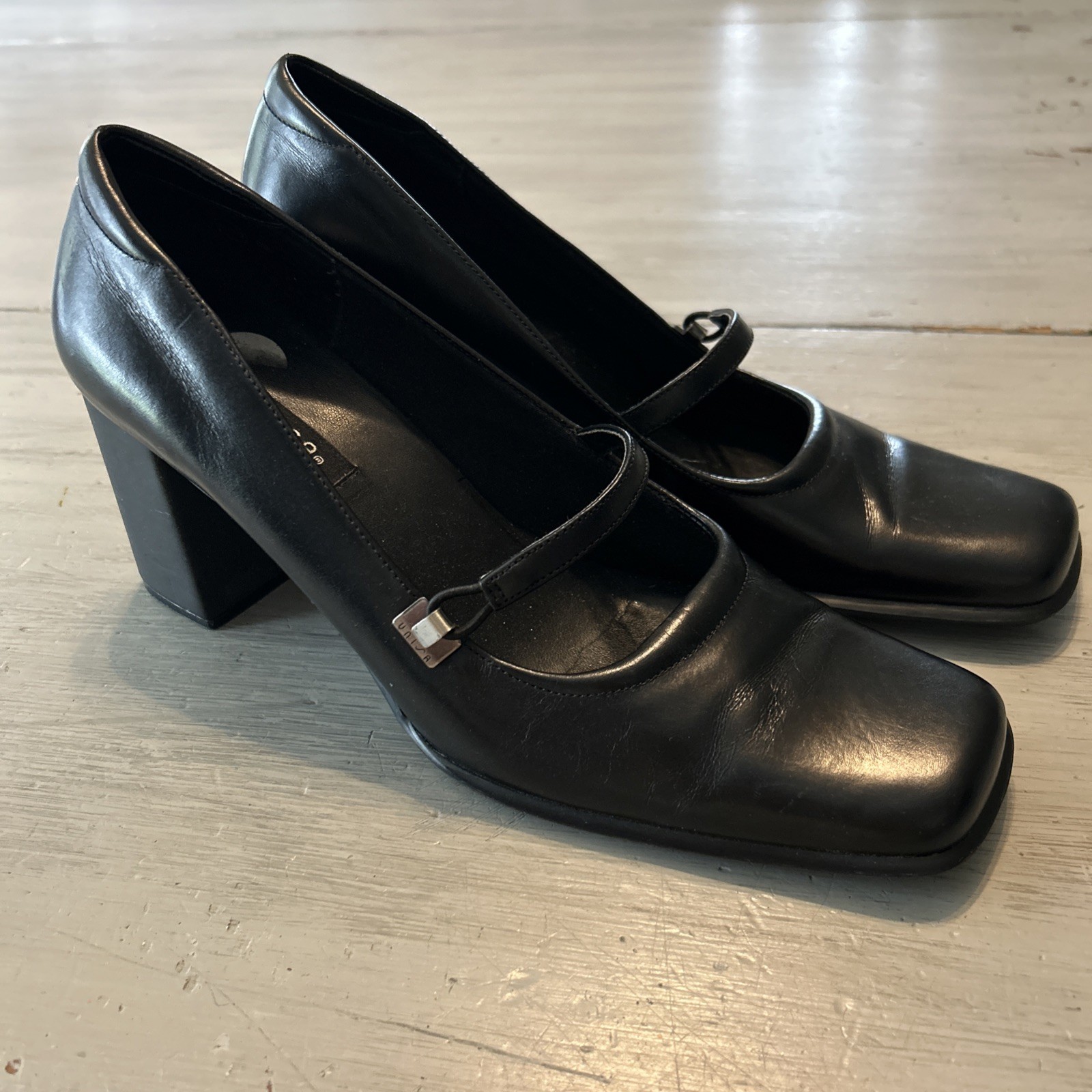 Vtg Unisa Black Leather Block Heel Square Toe Mary Jane Sz 9 Dark Academia